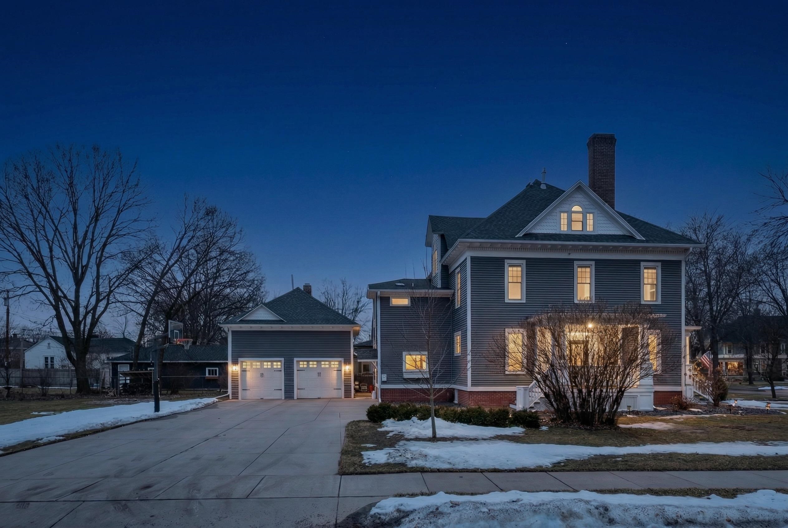 350 MADISON STREET, Wisconsin Rapids, Wisconsin 54494, 4 Bedrooms Bedrooms, ,4 BathroomsBathrooms,Residential,For Sale,350 MADISON STREET,22600884