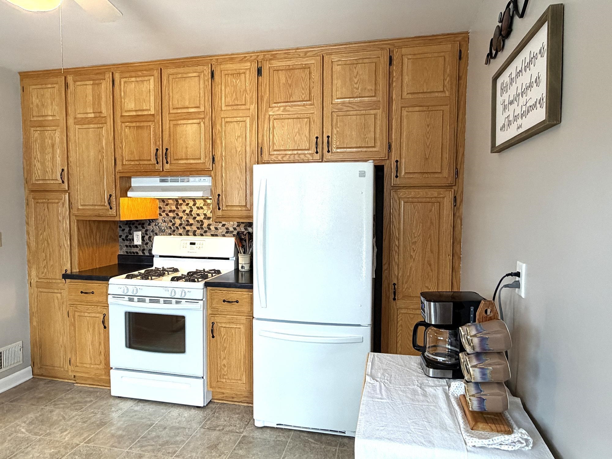 229 5TH AVENUE, Antigo, Wisconsin 54409, 5 Bedrooms Bedrooms, ,2 BathroomsBathrooms,Residential,For Sale,229 5TH AVENUE,22600887