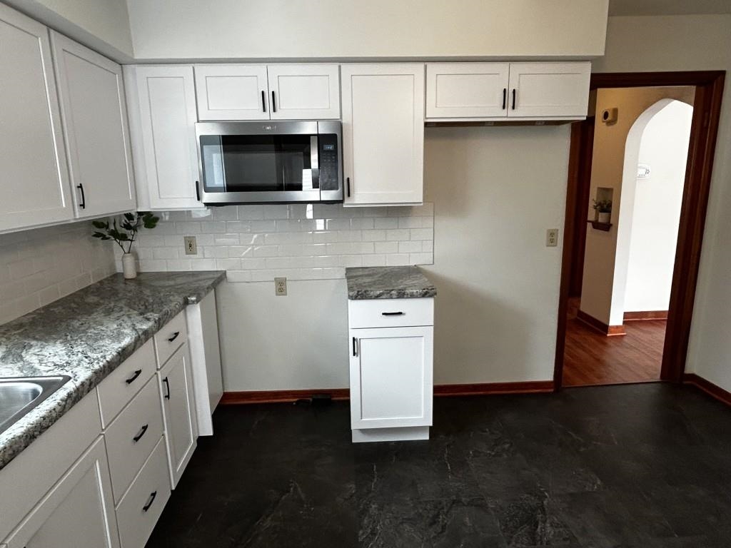 922 S 10TH AVENUE, Wausau, Wisconsin 54401, 2 Bedrooms Bedrooms, ,1 BathroomBathrooms,Residential,For Sale,922 S 10TH AVENUE,22600889