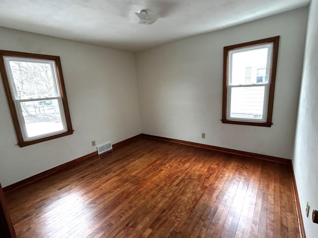 922 S 10TH AVENUE, Wausau, Wisconsin 54401, 2 Bedrooms Bedrooms, ,1 BathroomBathrooms,Residential,For Sale,922 S 10TH AVENUE,22600889