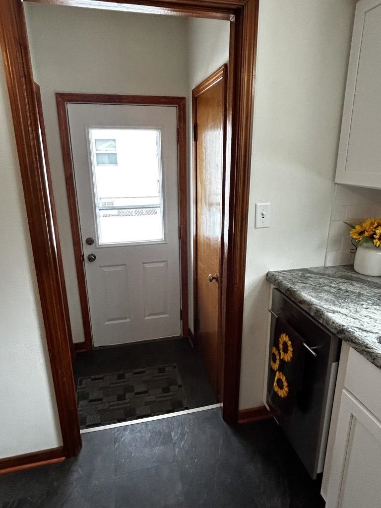 922 S 10TH AVENUE, Wausau, Wisconsin 54401, 2 Bedrooms Bedrooms, ,1 BathroomBathrooms,Residential,For Sale,922 S 10TH AVENUE,22600889