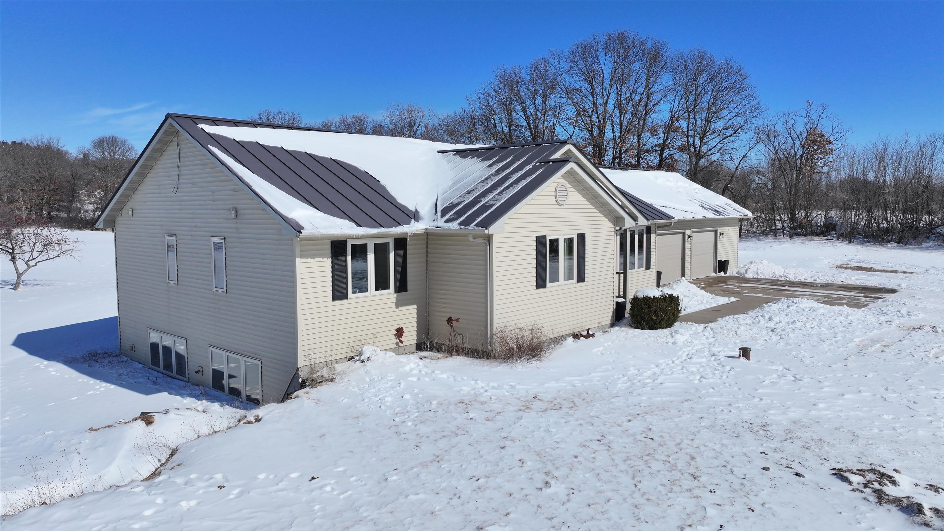 7596 MERRYLAND DRIVE, Rosholt, Wisconsin 54473, 4 Bedrooms Bedrooms, ,2 BathroomsBathrooms,Residential,For Sale,7596 MERRYLAND DRIVE,22600895