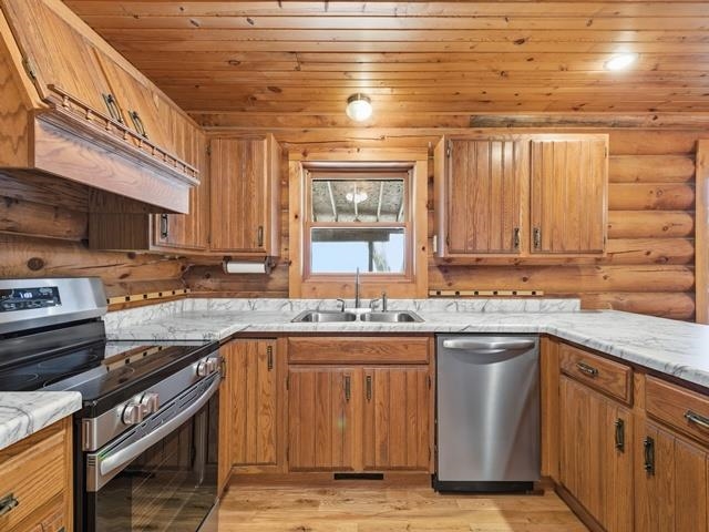 9934 W IVES STREET, Marshfield, Wisconsin 54449, 3 Bedrooms Bedrooms, ,1 BathroomBathrooms,Residential,For Sale,9934 W IVES STREET,22600918