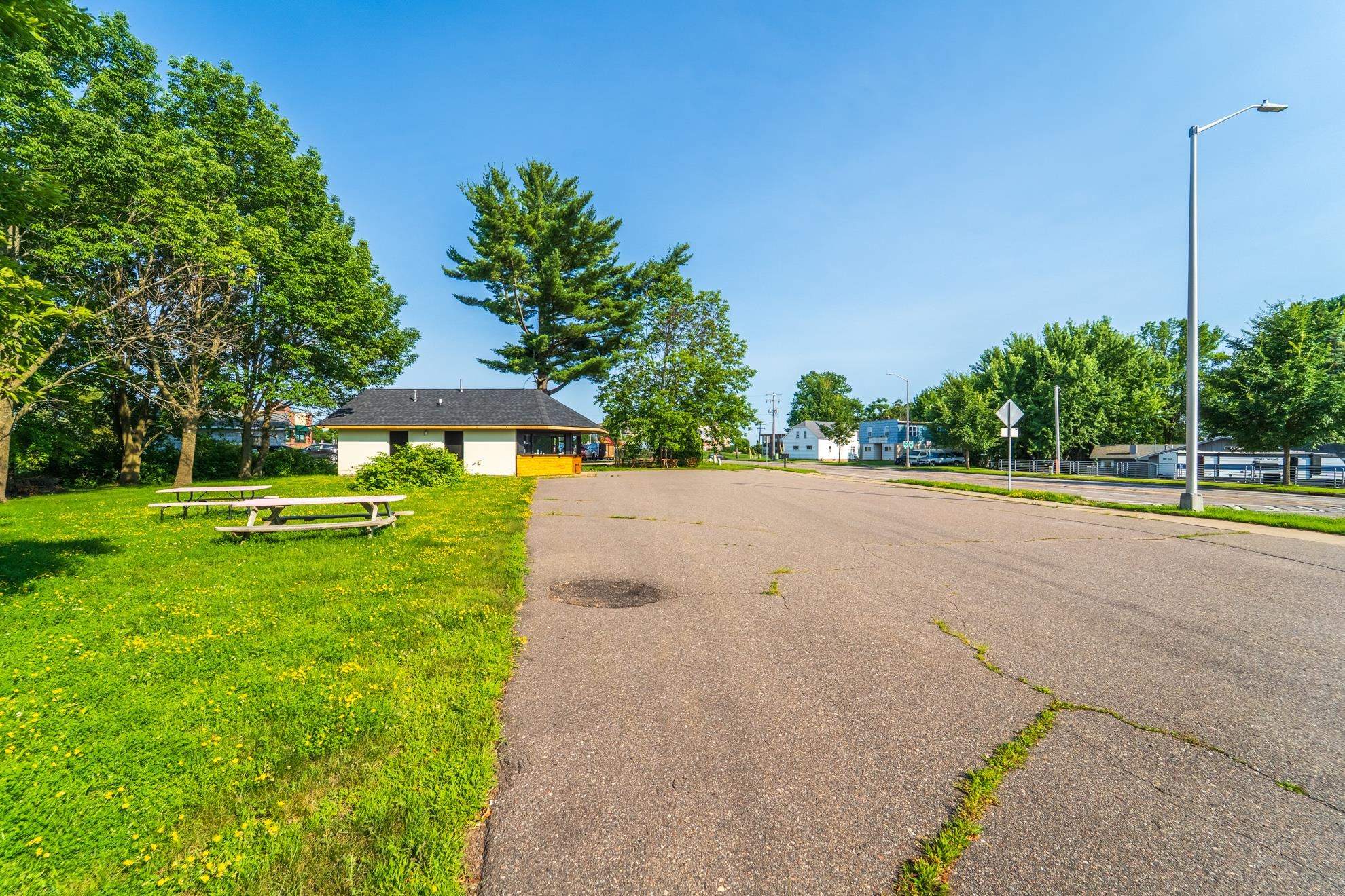 1707 MERRILL AVENUE, Wausau, Wisconsin 54401, ,Commercial/industrial,For Sale,1707 MERRILL AVENUE,22600920