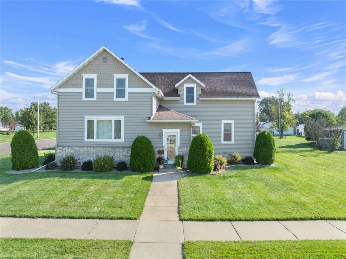 340 N MAIN STREET, Medford, Wisconsin 54451, 3 Bedrooms Bedrooms, ,2 BathroomsBathrooms,Residential,For Sale,340 N MAIN STREET,22600936