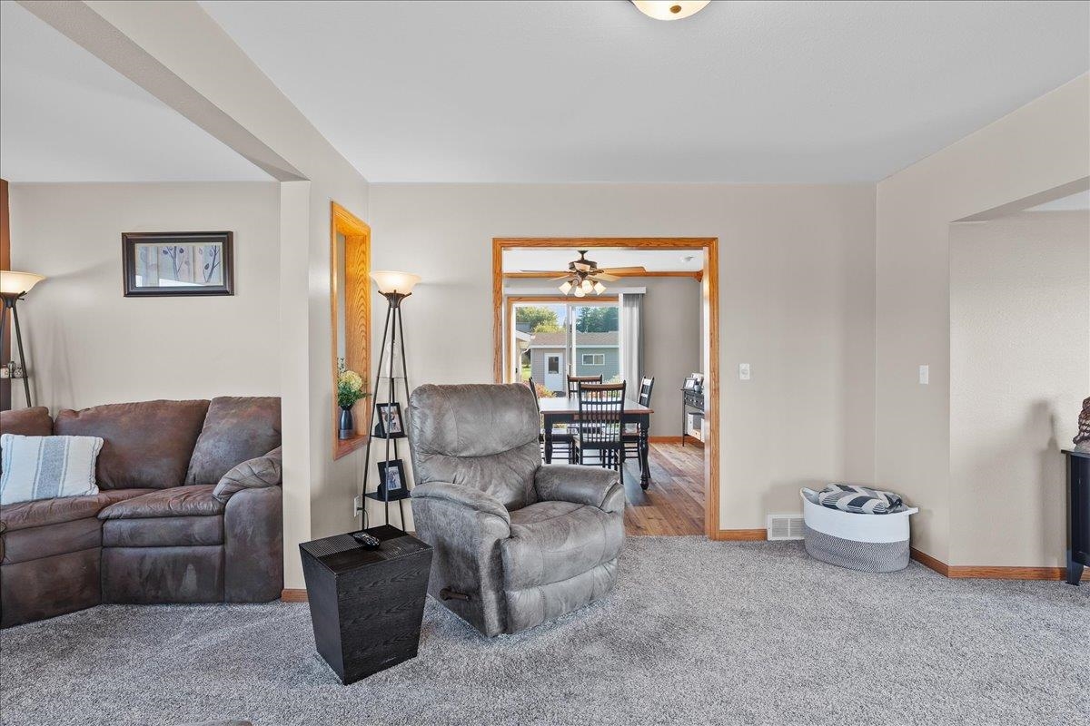340 N MAIN STREET, Medford, Wisconsin 54451, 3 Bedrooms Bedrooms, ,2 BathroomsBathrooms,Residential,For Sale,340 N MAIN STREET,22600936