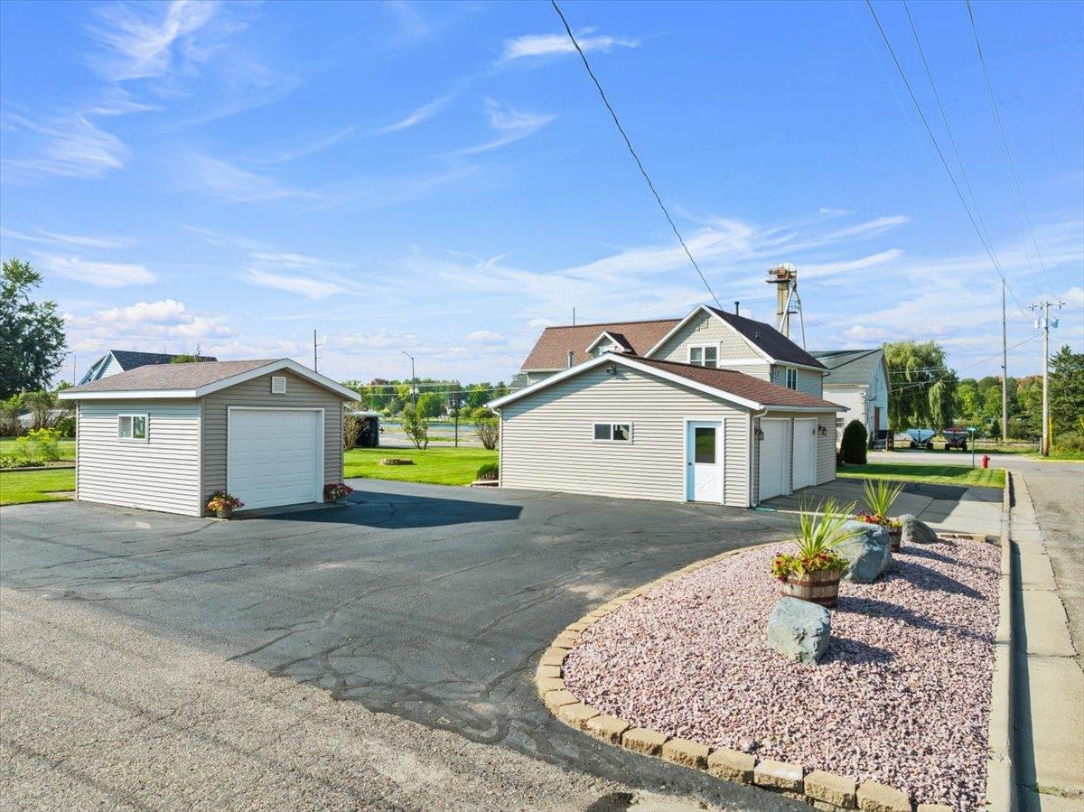 340 N MAIN STREET, Medford, Wisconsin 54451, 3 Bedrooms Bedrooms, ,2 BathroomsBathrooms,Residential,For Sale,340 N MAIN STREET,22600936
