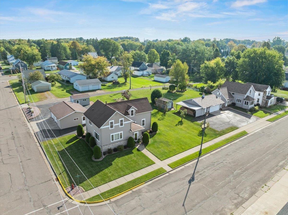 340 N MAIN STREET, Medford, Wisconsin 54451, 3 Bedrooms Bedrooms, ,2 BathroomsBathrooms,Residential,For Sale,340 N MAIN STREET,22600936