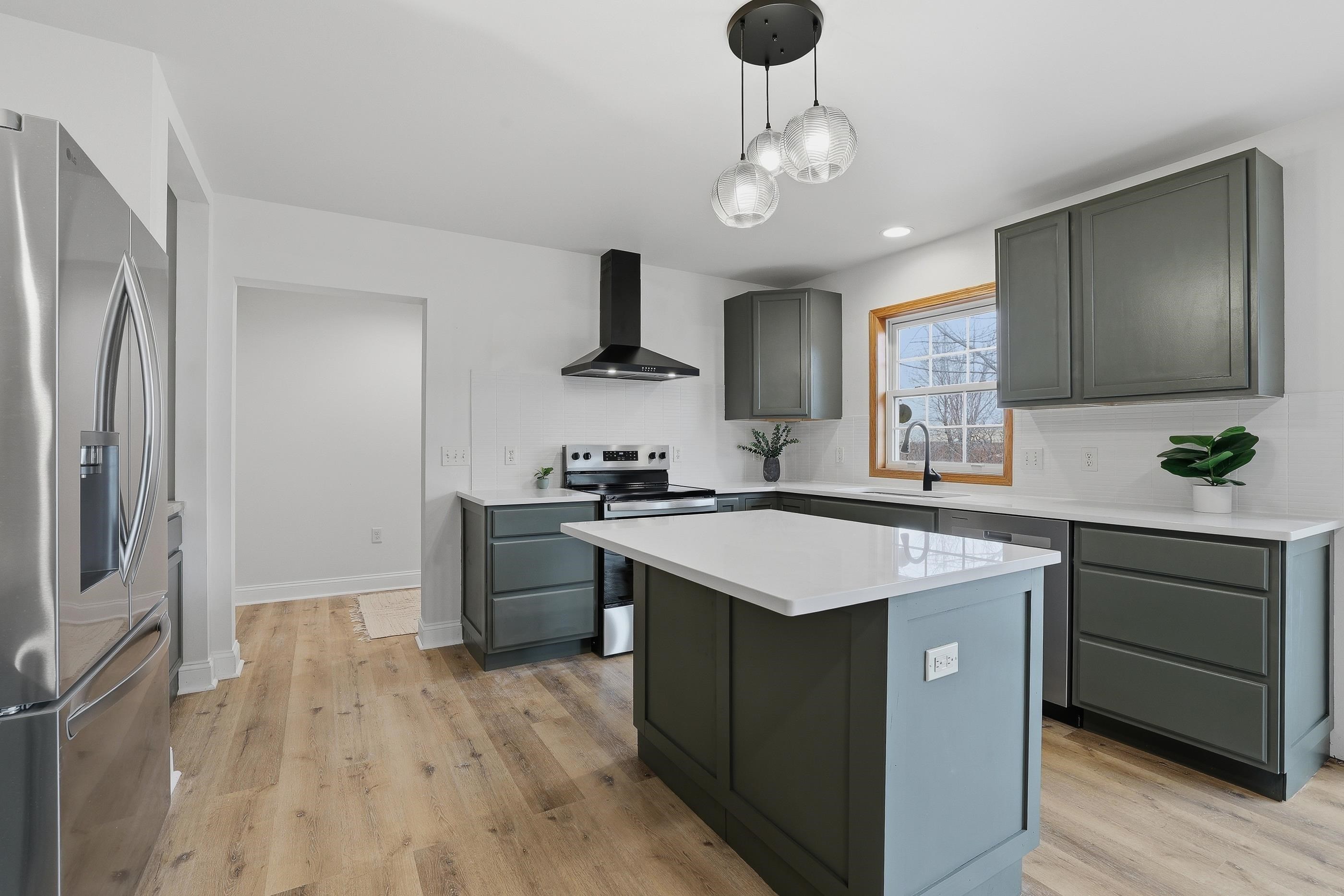 2825 LEAHY AVENUE, Stevens Point, Wisconsin 54481, 4 Bedrooms Bedrooms, ,2 BathroomsBathrooms,Residential,For Sale,2825 LEAHY AVENUE,22600938