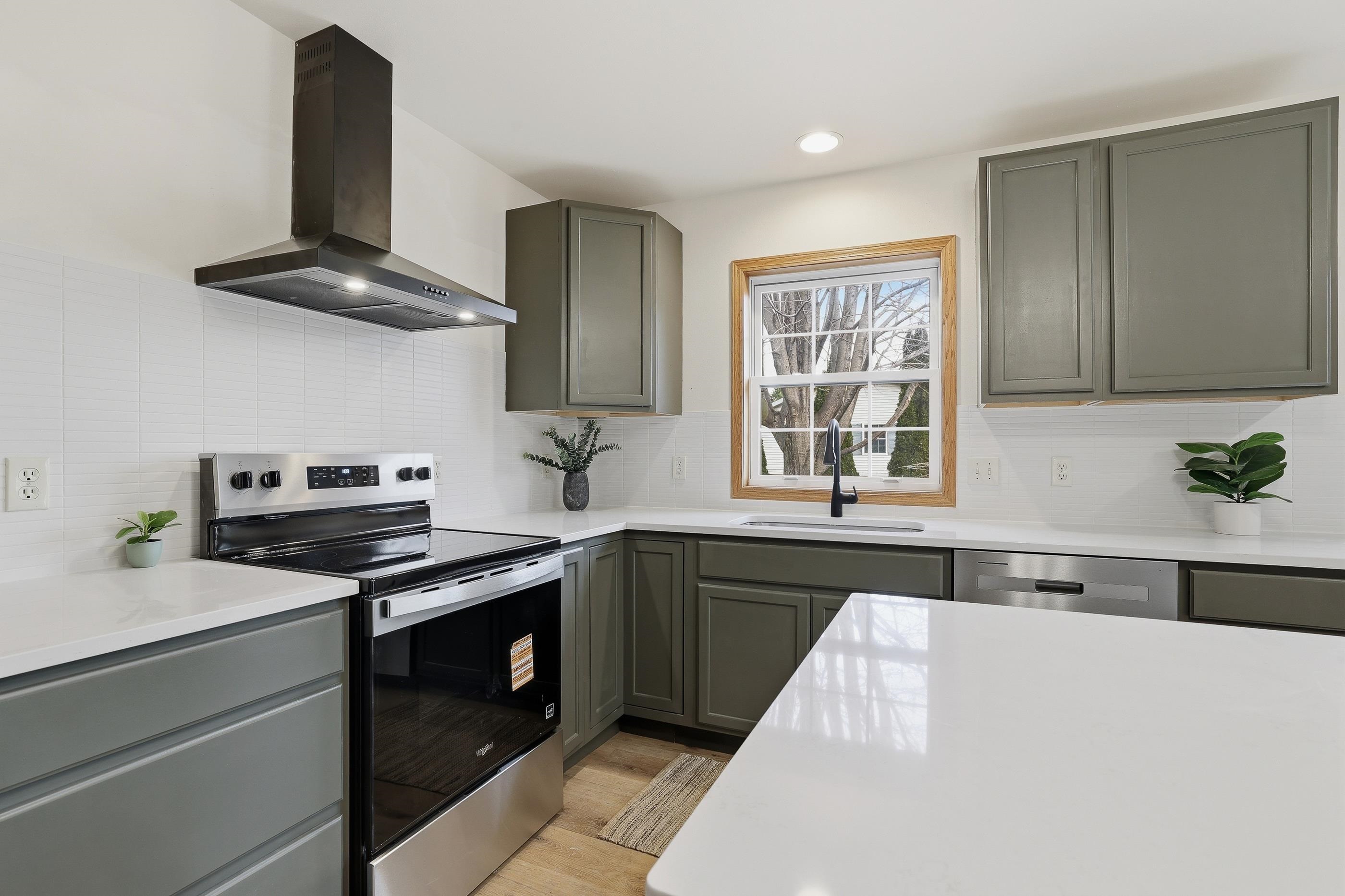 2825 LEAHY AVENUE, Stevens Point, Wisconsin 54481, 4 Bedrooms Bedrooms, ,2 BathroomsBathrooms,Residential,For Sale,2825 LEAHY AVENUE,22600938