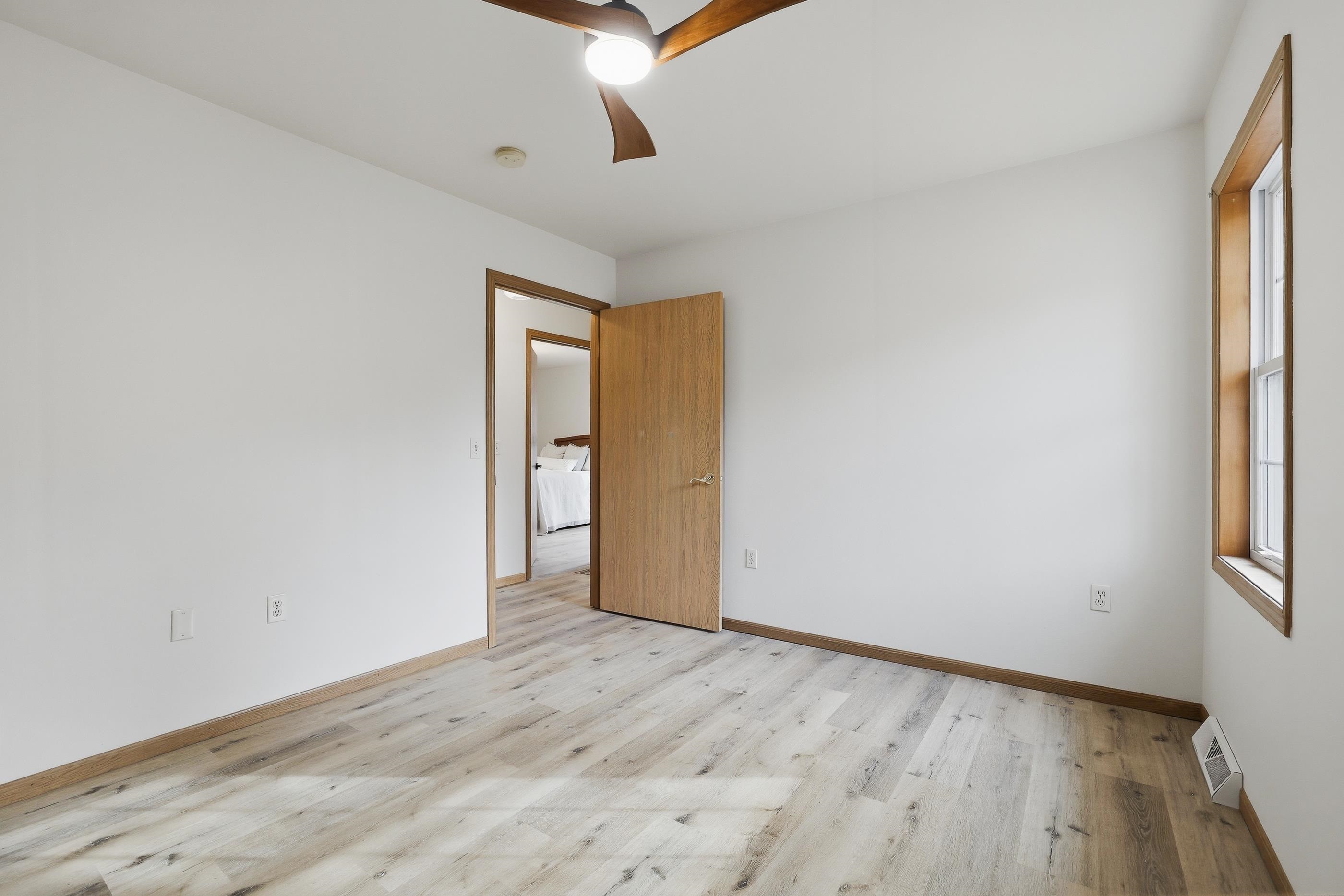 2825 LEAHY AVENUE, Stevens Point, Wisconsin 54481, 4 Bedrooms Bedrooms, ,2 BathroomsBathrooms,Residential,For Sale,2825 LEAHY AVENUE,22600938