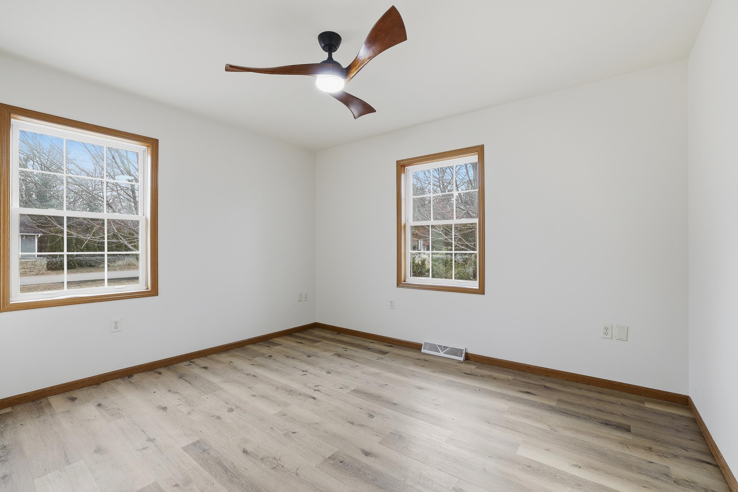 2825 LEAHY AVENUE, Stevens Point, Wisconsin 54481, 4 Bedrooms Bedrooms, ,2 BathroomsBathrooms,Residential,For Sale,2825 LEAHY AVENUE,22600938