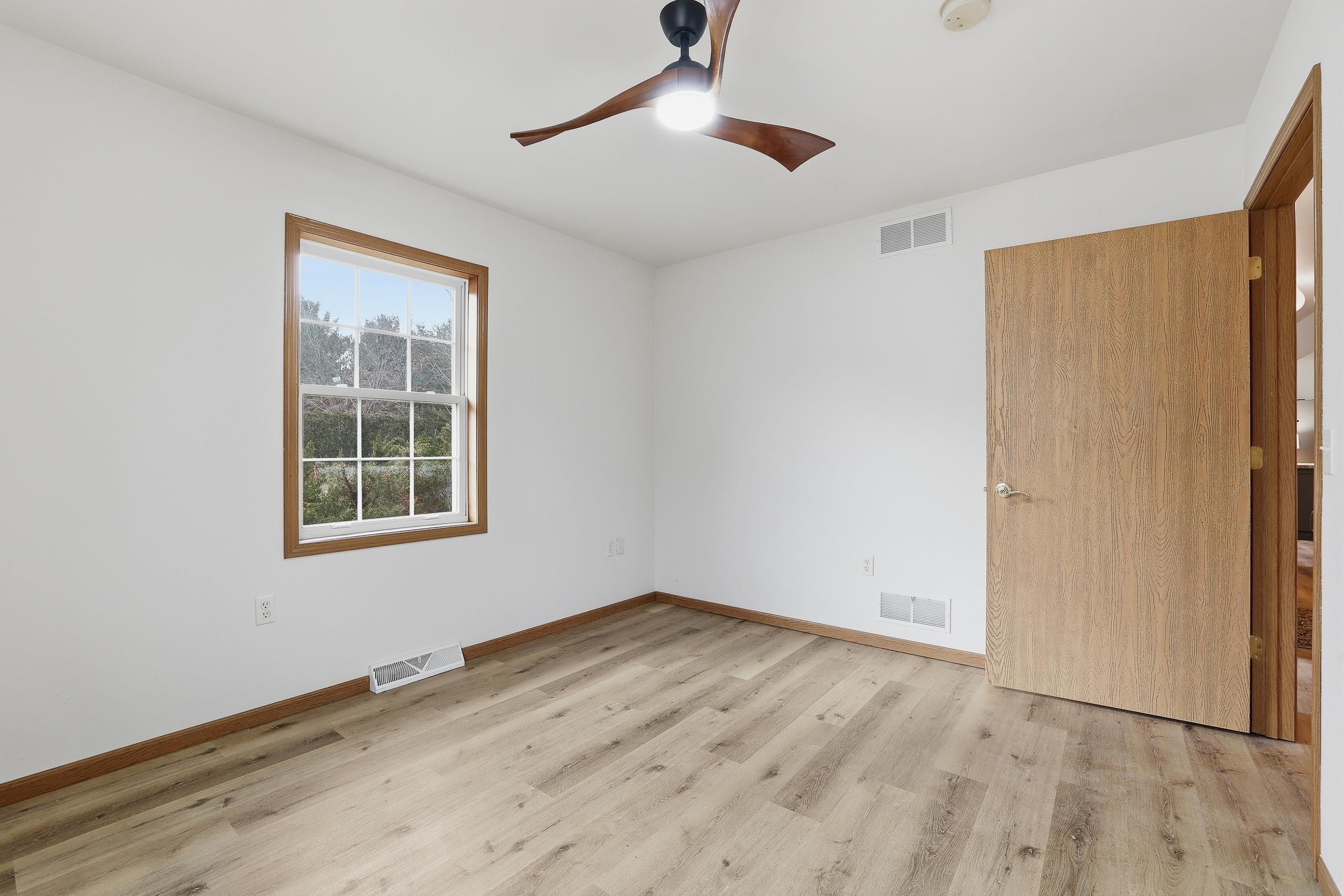 2825 LEAHY AVENUE, Stevens Point, Wisconsin 54481, 4 Bedrooms Bedrooms, ,2 BathroomsBathrooms,Residential,For Sale,2825 LEAHY AVENUE,22600938