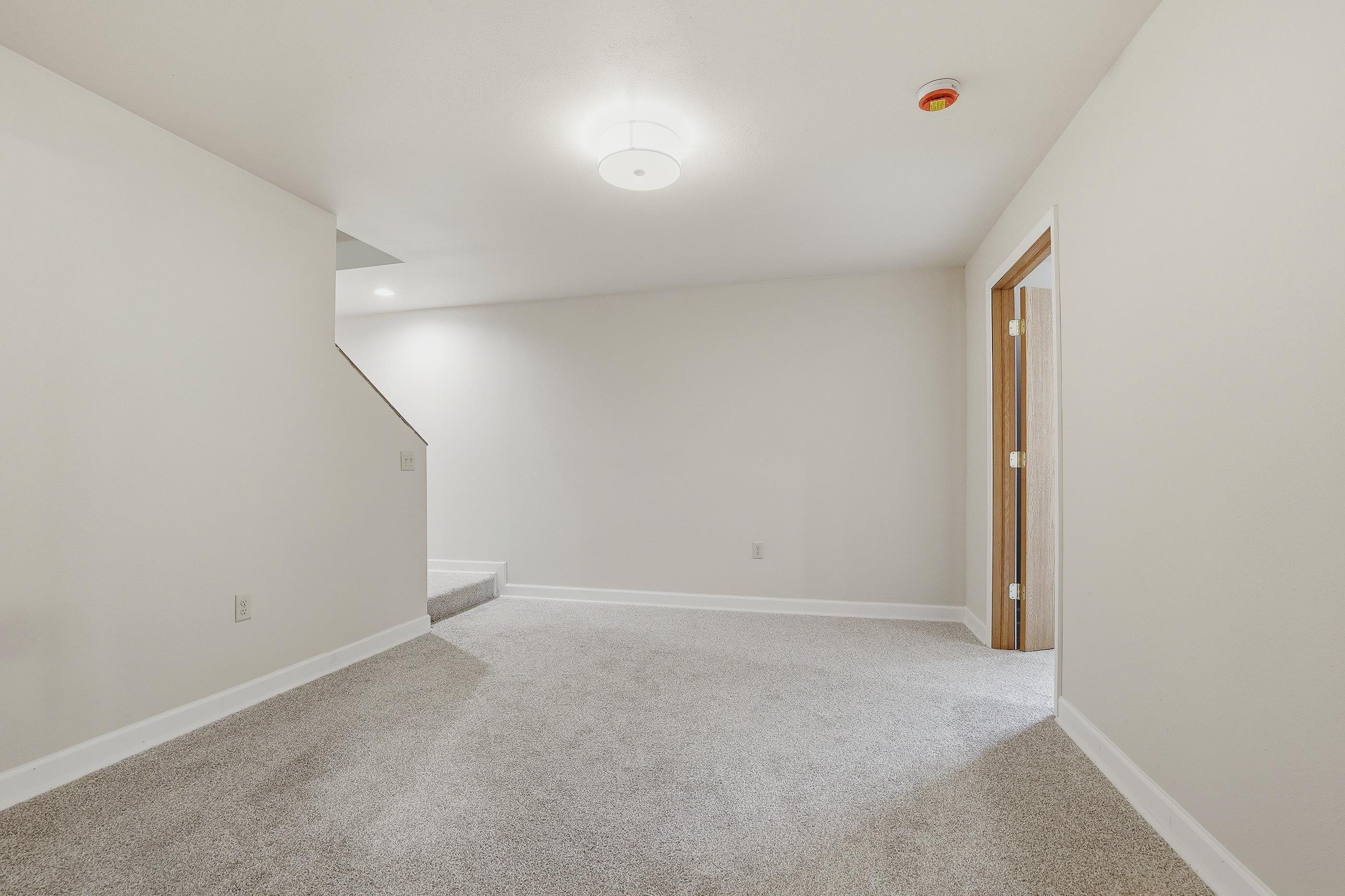 2825 LEAHY AVENUE, Stevens Point, Wisconsin 54481, 4 Bedrooms Bedrooms, ,2 BathroomsBathrooms,Residential,For Sale,2825 LEAHY AVENUE,22600938