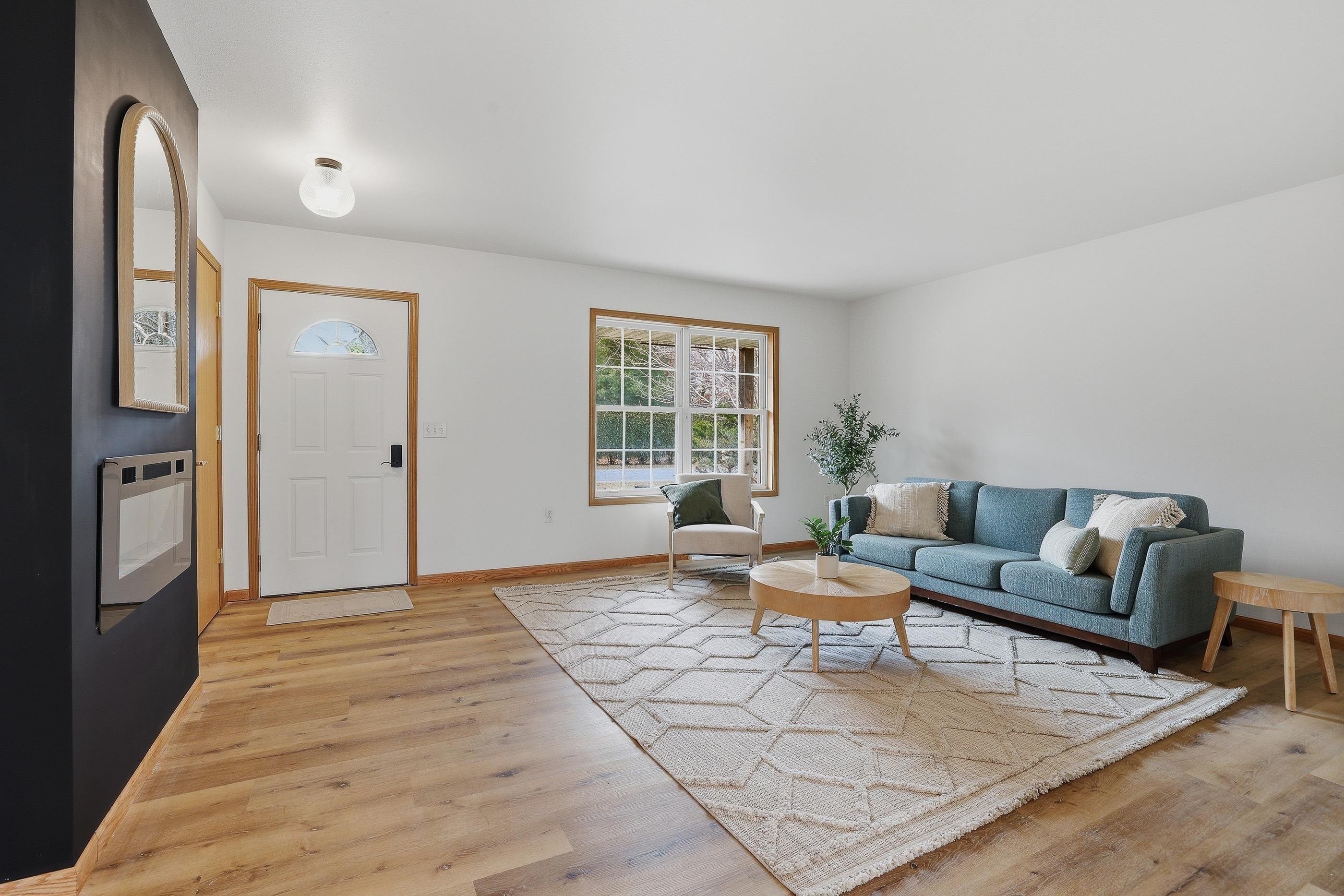 2825 LEAHY AVENUE, Stevens Point, Wisconsin 54481, 4 Bedrooms Bedrooms, ,2 BathroomsBathrooms,Residential,For Sale,2825 LEAHY AVENUE,22600938