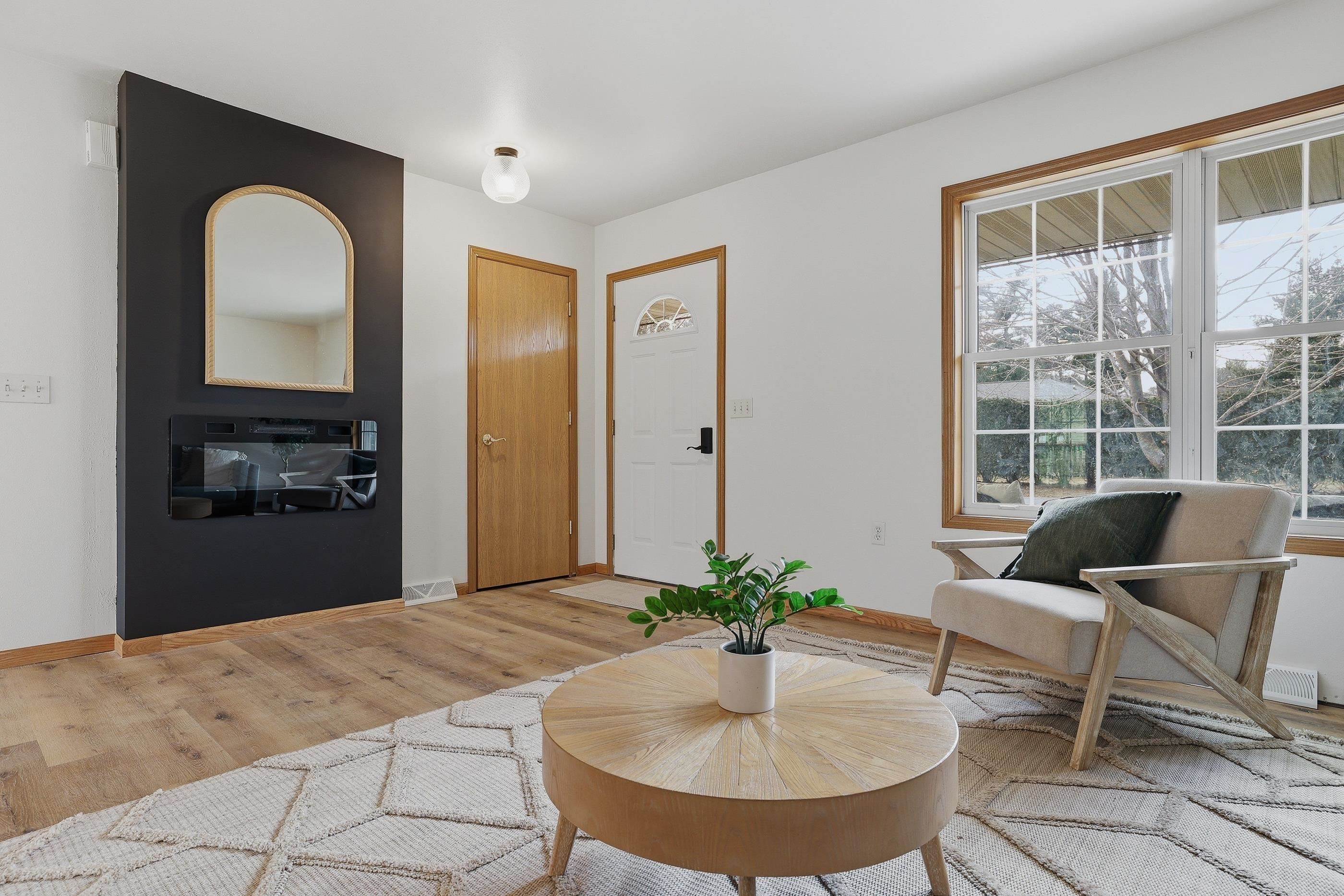 2825 LEAHY AVENUE, Stevens Point, Wisconsin 54481, 4 Bedrooms Bedrooms, ,2 BathroomsBathrooms,Residential,For Sale,2825 LEAHY AVENUE,22600938