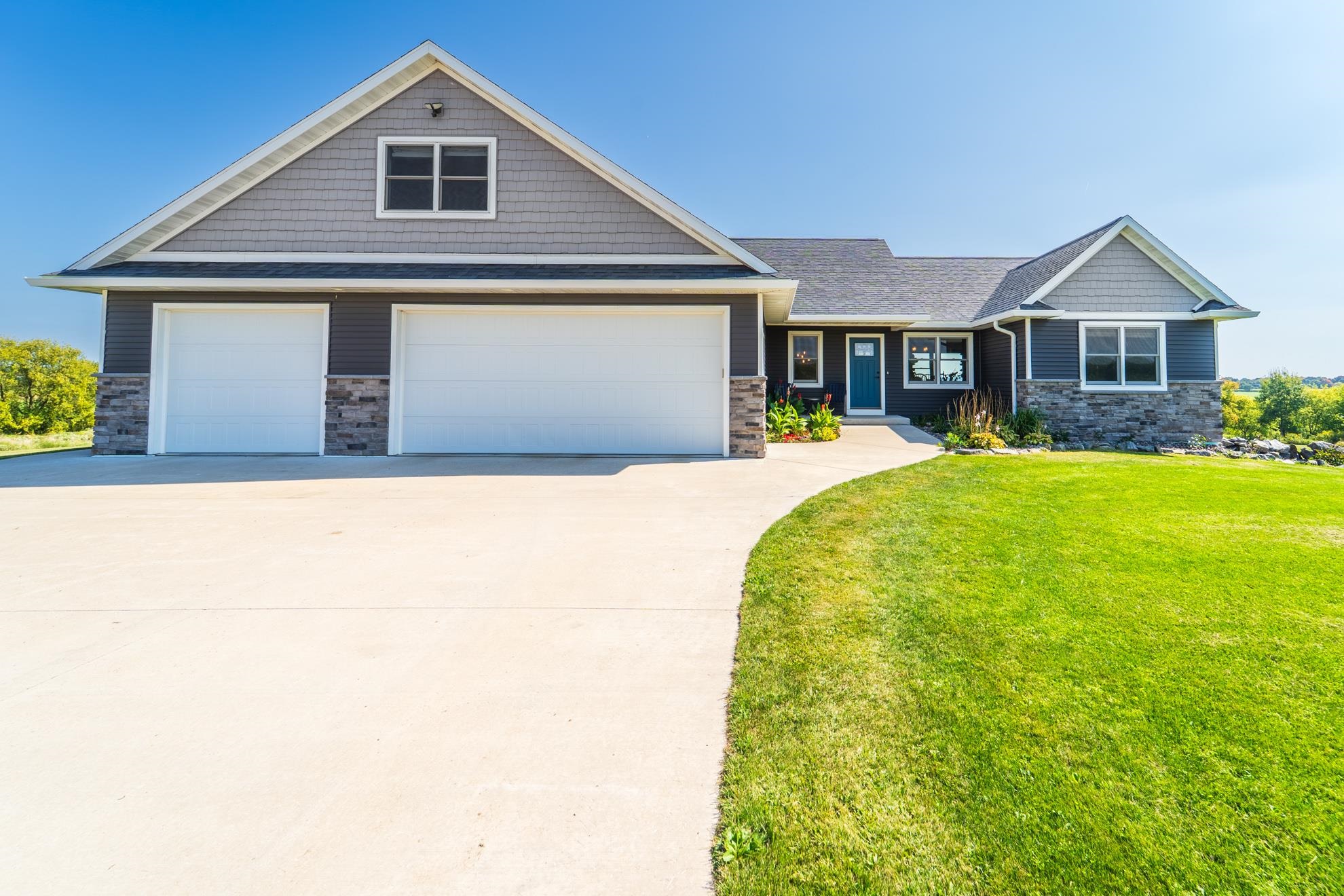 229677 N 152ND AVENUE, Marathon, Wisconsin 54448, 3 Bedrooms Bedrooms, ,3 BathroomsBathrooms,Residential,For Sale,229677 N 152ND AVENUE,22600944