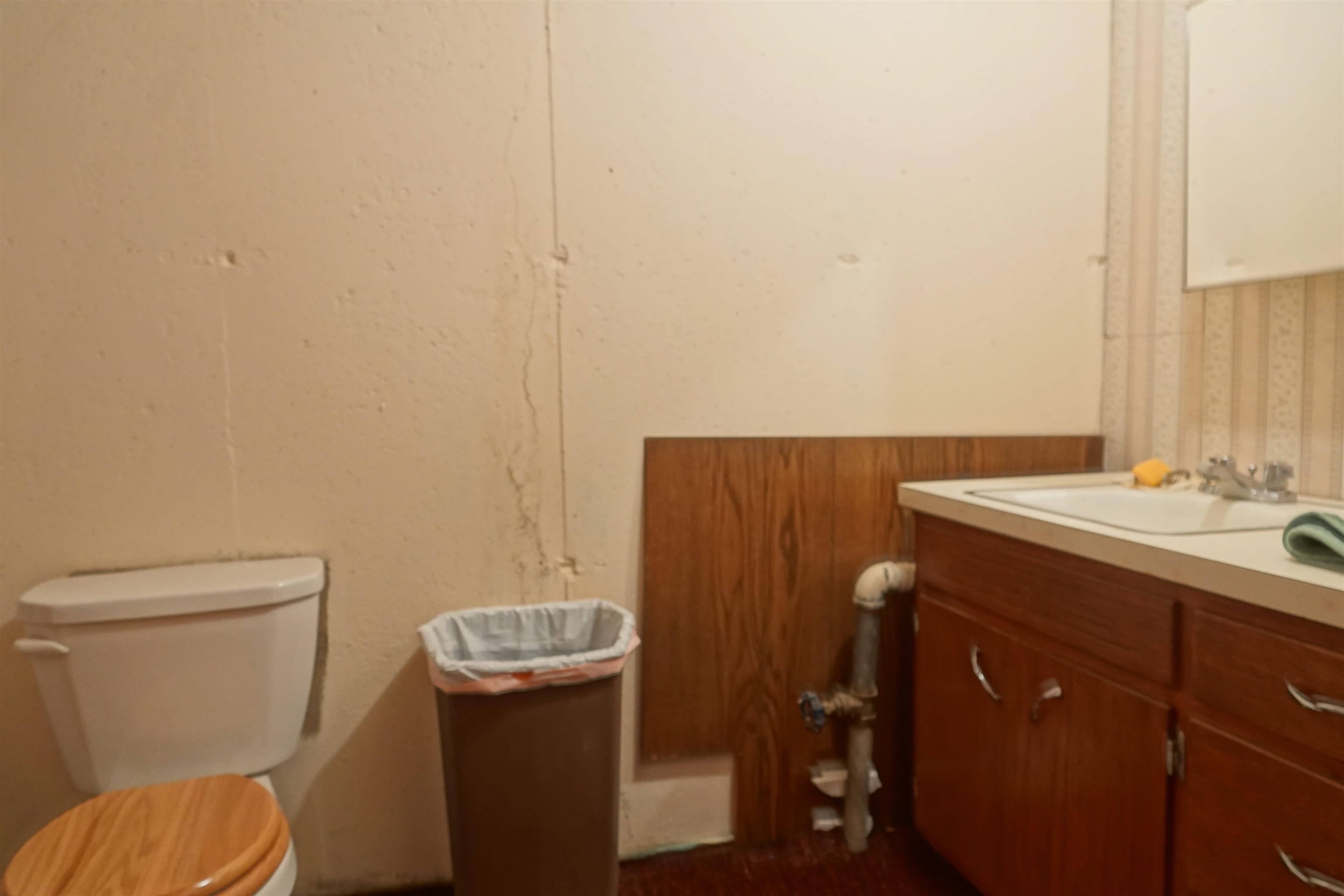 327 S 4TH STREET, Dorchester, Wisconsin 54425, 2 Bedrooms Bedrooms, ,1 BathroomBathrooms,Residential,For Sale,327 S 4TH STREET,22600950