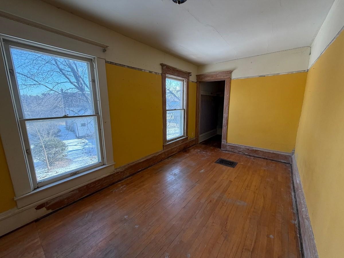 202 E GARFIELD AVENUE, Marion, Wisconsin 54950, 3 Bedrooms Bedrooms, ,1 BathroomBathrooms,Residential,For Sale,202 E GARFIELD AVENUE,22600951