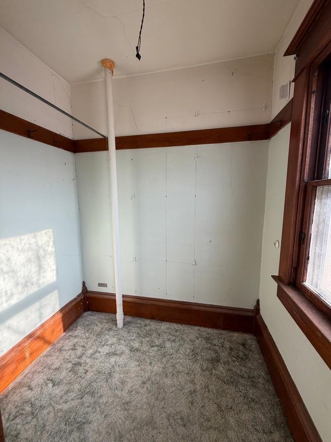 202 E GARFIELD AVENUE, Marion, Wisconsin 54950, 3 Bedrooms Bedrooms, ,1 BathroomBathrooms,Residential,For Sale,202 E GARFIELD AVENUE,22600951