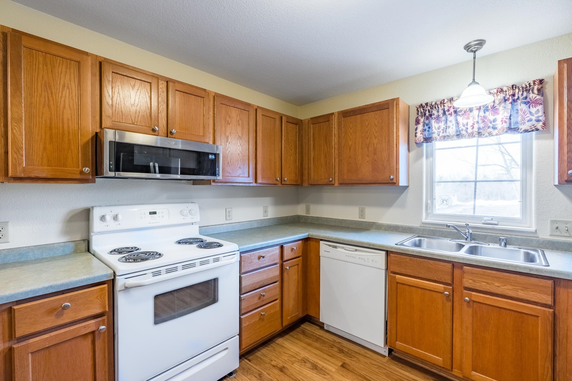 7395 WHITESPIRE ROAD, Schofield, Wisconsin 54476, 2 Bedrooms Bedrooms, ,2 BathroomsBathrooms,Residential,For Sale,7395 WHITESPIRE ROAD,22600959