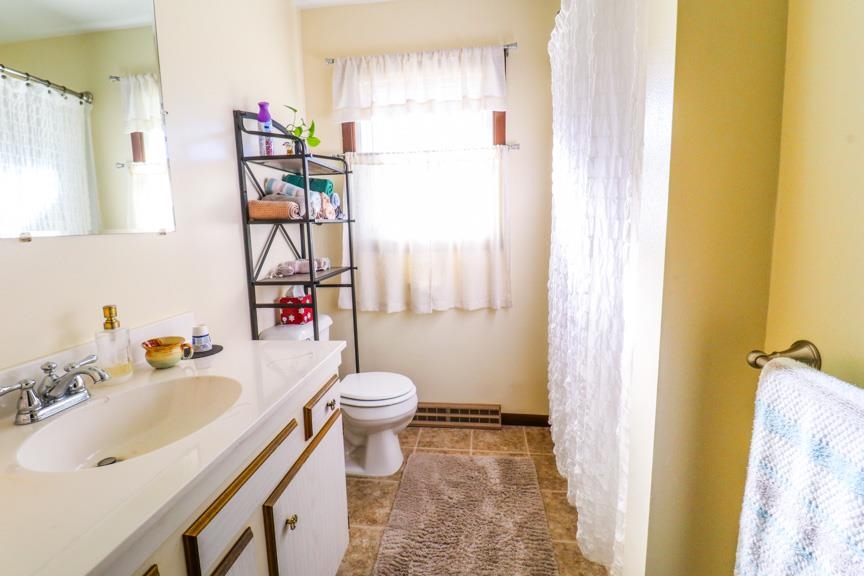 528 N HUME AVENUE, Marshfield, Wisconsin 54449, 3 Bedrooms Bedrooms, ,1 BathroomBathrooms,Residential,For Sale,528 N HUME AVENUE,22600962