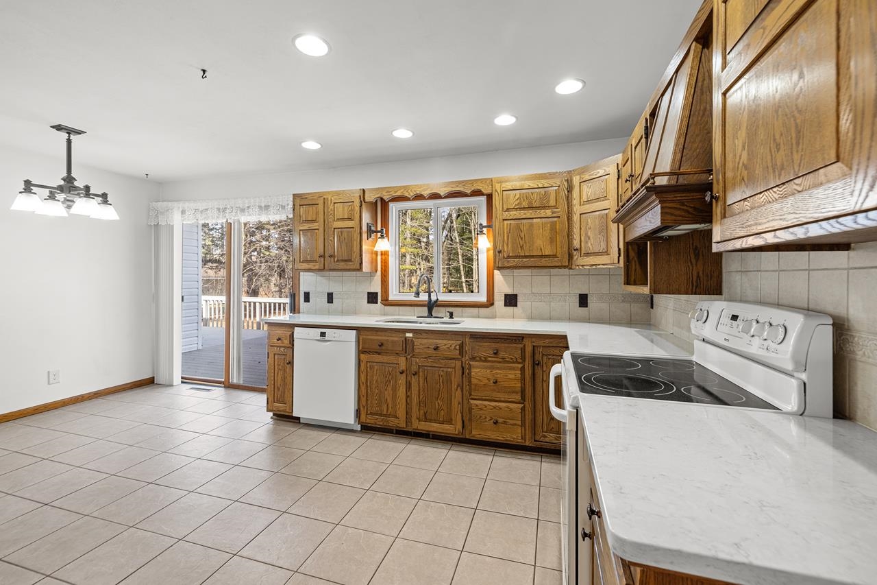 4512 STETTIN DRIVE, Wausau, Wisconsin 54401, 4 Bedrooms Bedrooms, ,3 BathroomsBathrooms,Residential,For Sale,4512 STETTIN DRIVE,22600965