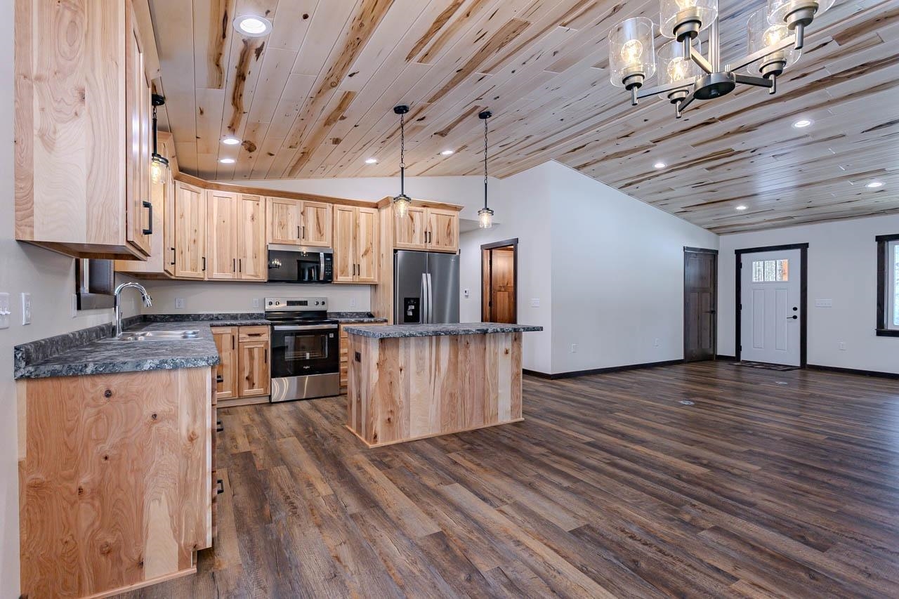 W3296 GRUNDY ROAD, Irma, Wisconsin 54442, 3 Bedrooms Bedrooms, ,2 BathroomsBathrooms,Residential,For Sale,W3296 GRUNDY ROAD,22600969
