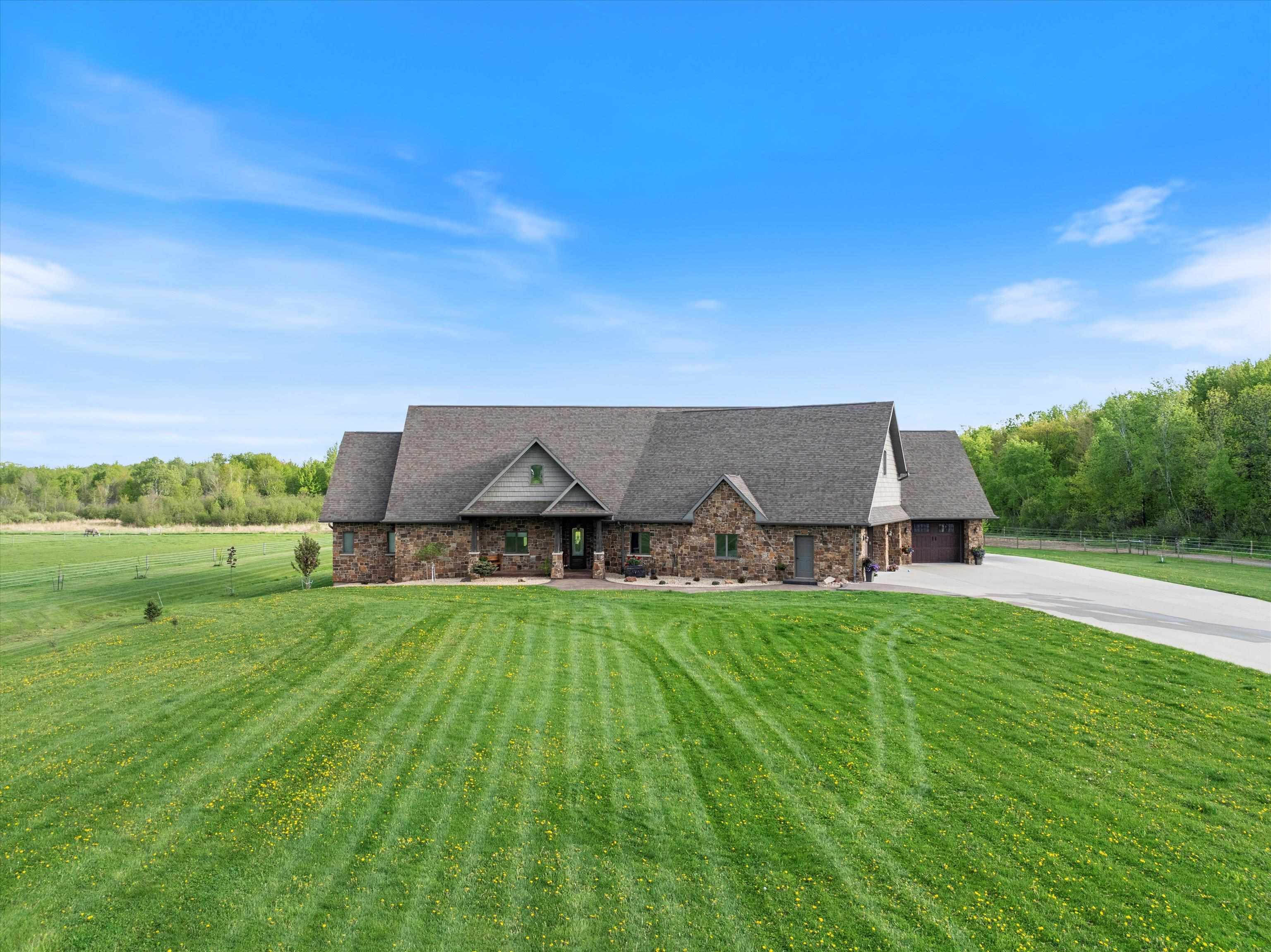 9073 RICHFIELD DRIVE, Marshfield, Wisconsin 54449, 6 Bedrooms Bedrooms, ,3 BathroomsBathrooms,Residential,For Sale,9073 RICHFIELD DRIVE,22600981