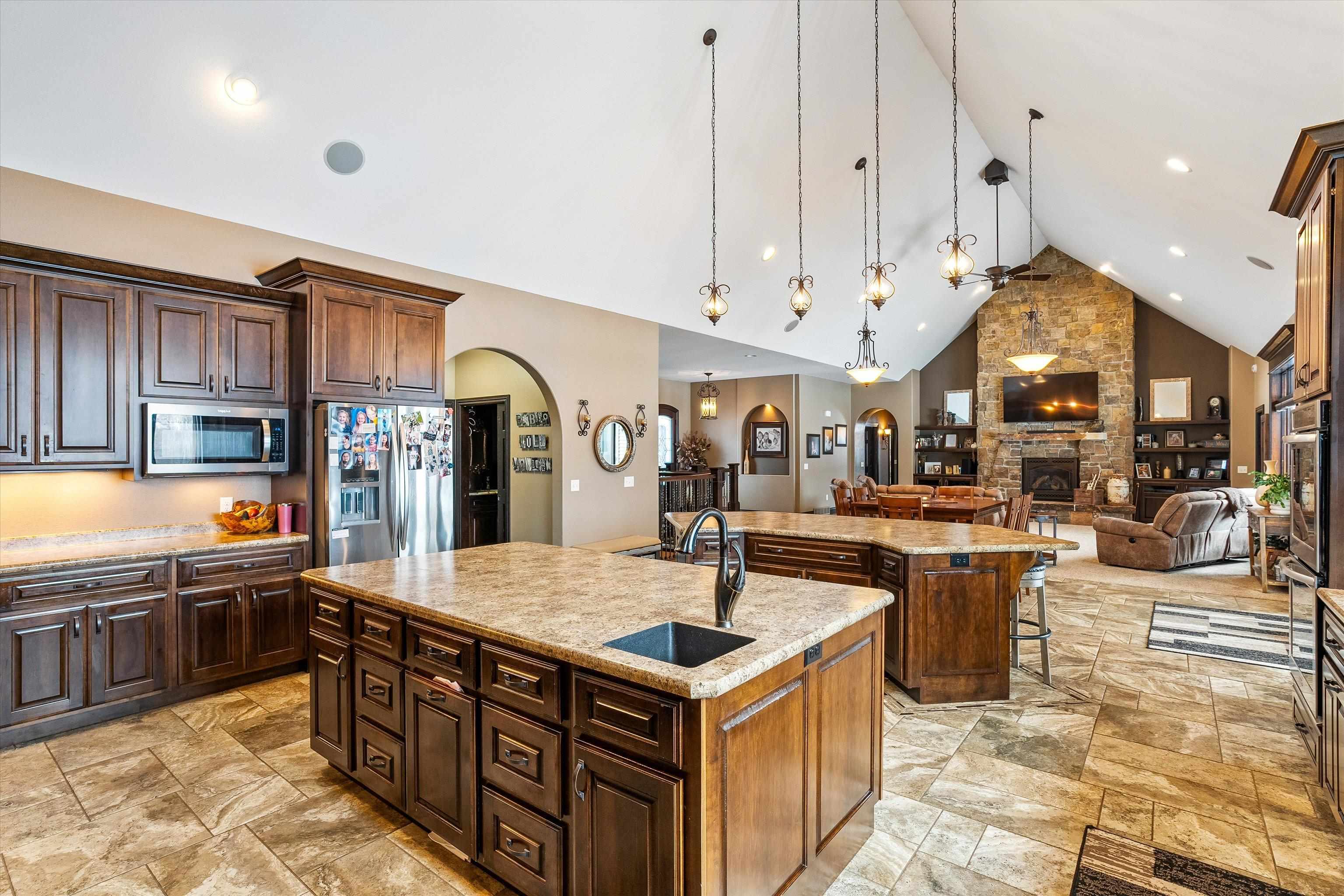 9073 RICHFIELD DRIVE, Marshfield, Wisconsin 54449, 6 Bedrooms Bedrooms, ,3 BathroomsBathrooms,Residential,For Sale,9073 RICHFIELD DRIVE,22600981