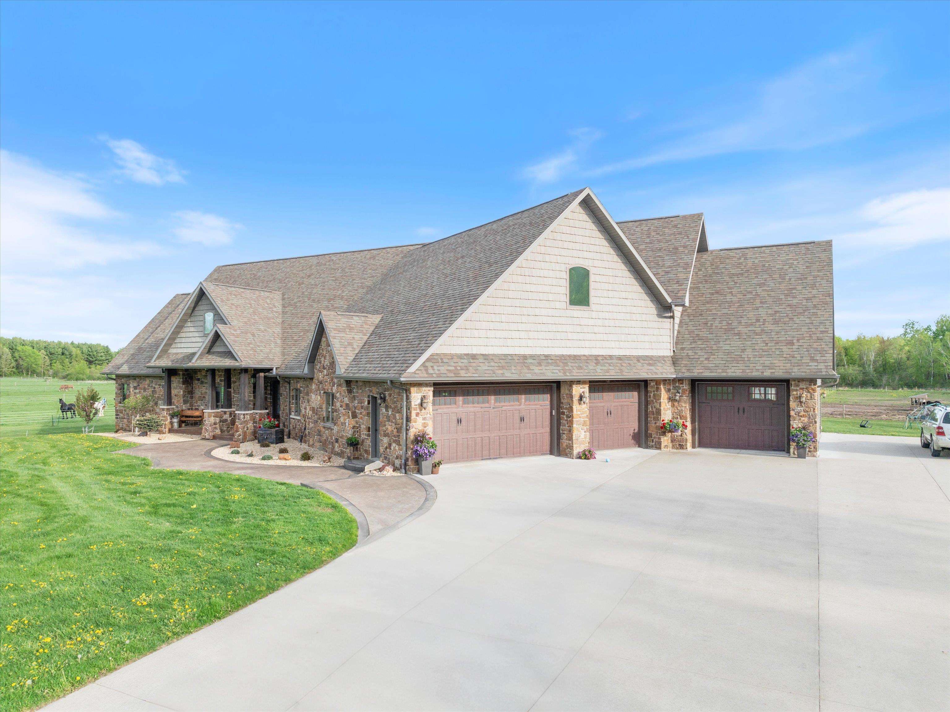 9073 RICHFIELD DRIVE, Marshfield, Wisconsin 54449, 6 Bedrooms Bedrooms, ,3 BathroomsBathrooms,Residential,For Sale,9073 RICHFIELD DRIVE,22600981
