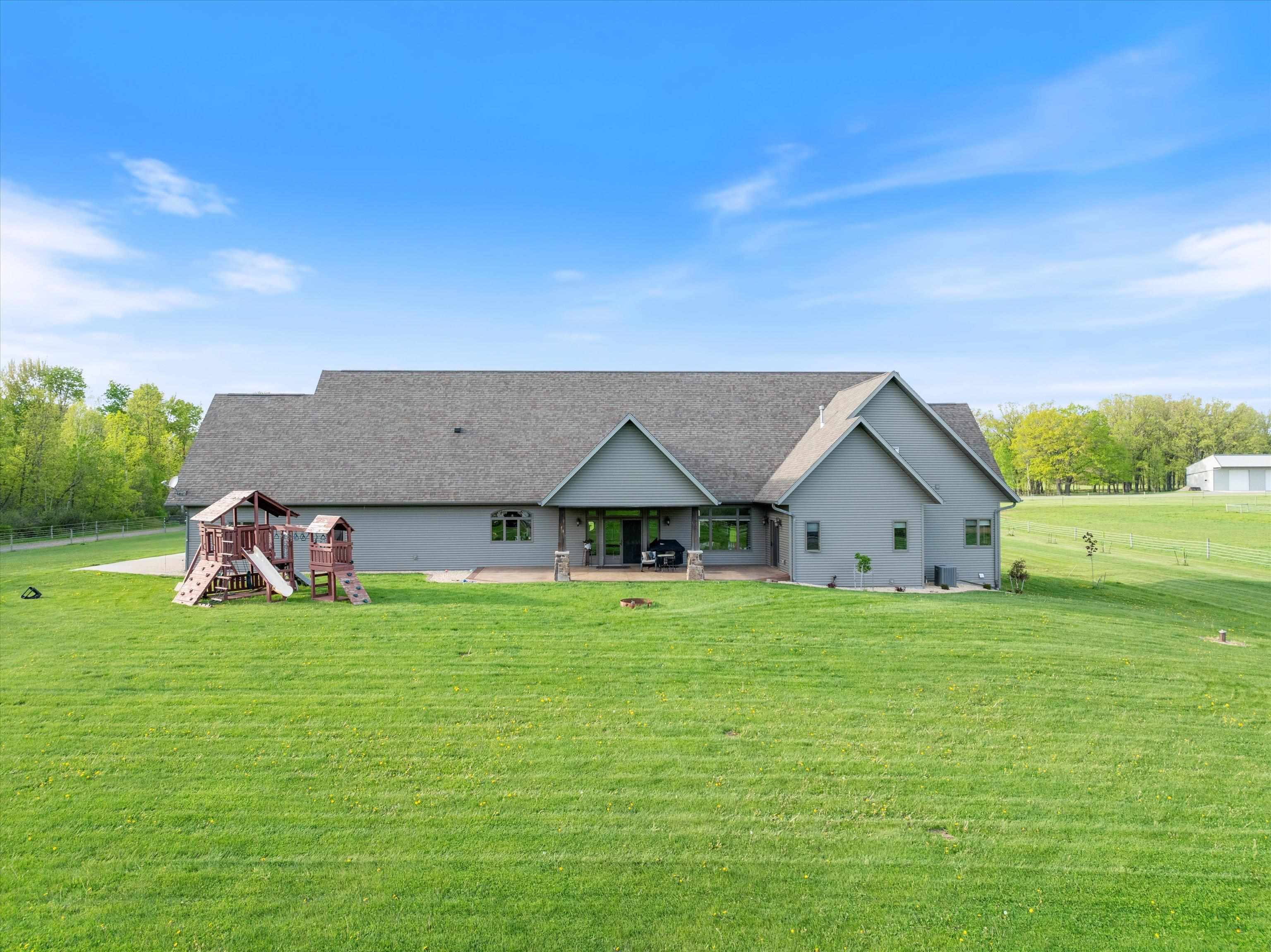 9073 RICHFIELD DRIVE, Marshfield, Wisconsin 54449, 6 Bedrooms Bedrooms, ,3 BathroomsBathrooms,Residential,For Sale,9073 RICHFIELD DRIVE,22600981