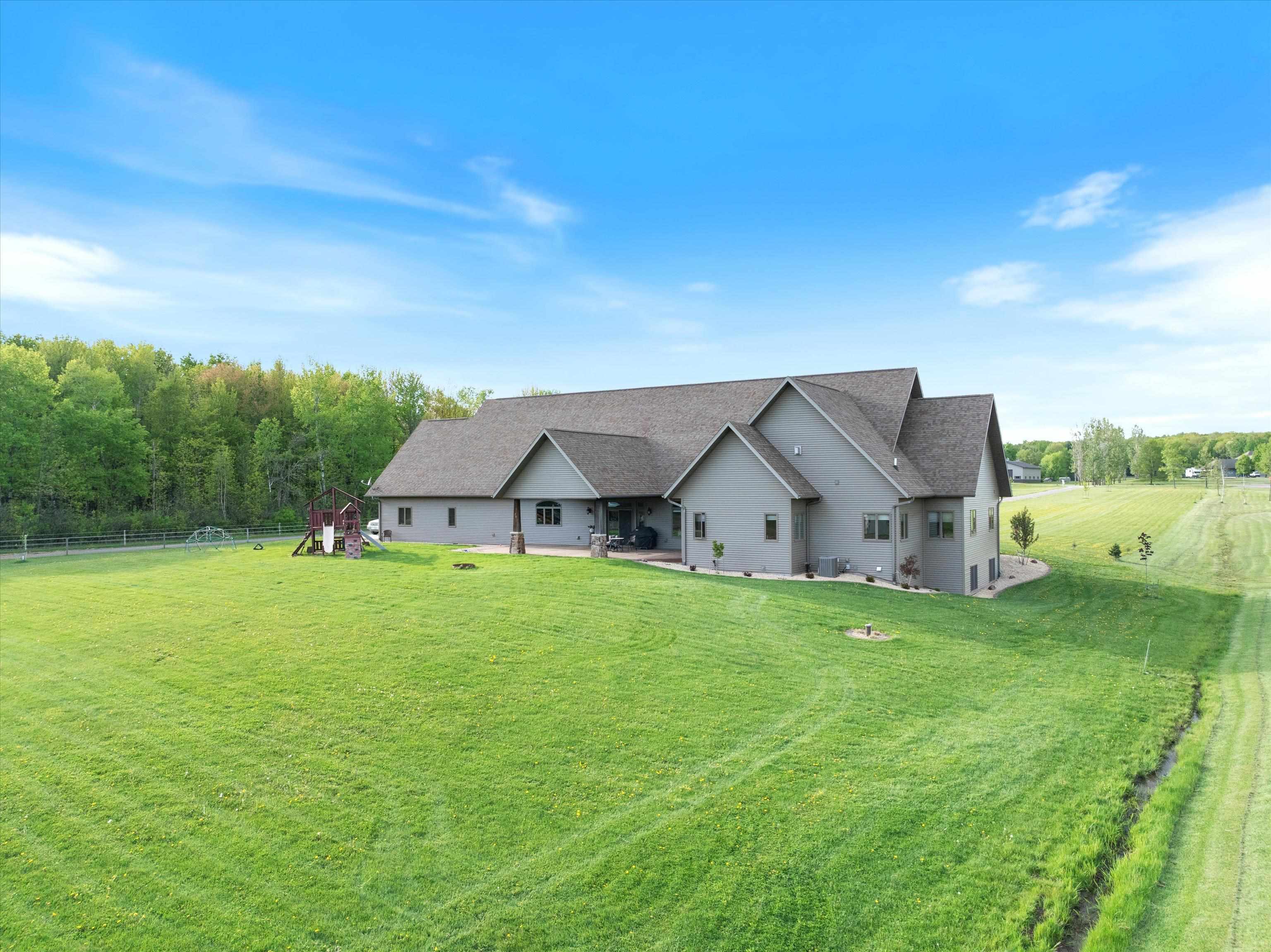 9073 RICHFIELD DRIVE, Marshfield, Wisconsin 54449, 6 Bedrooms Bedrooms, ,3 BathroomsBathrooms,Residential,For Sale,9073 RICHFIELD DRIVE,22600981