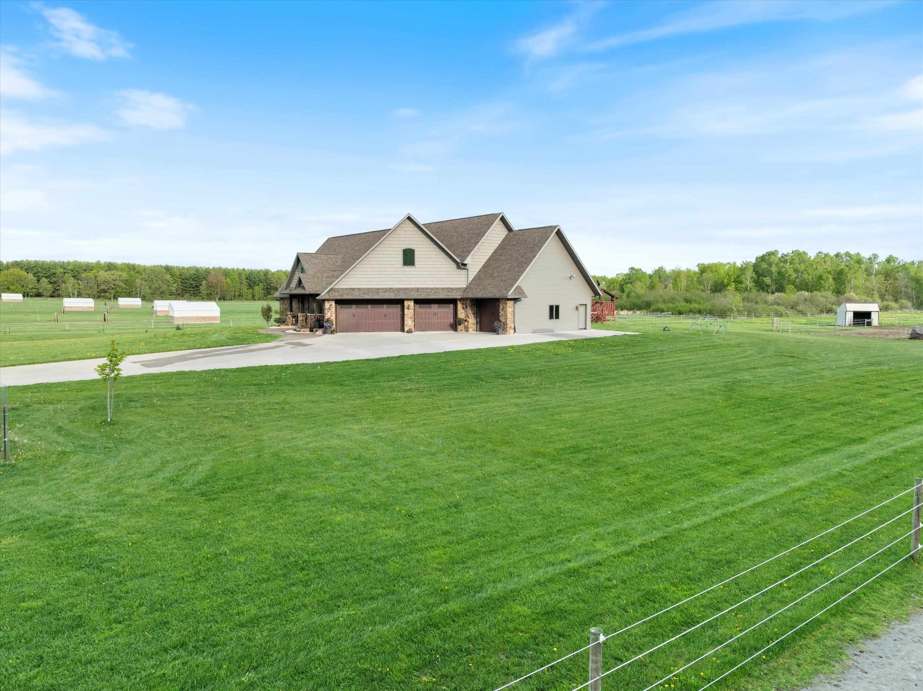 9073 RICHFIELD DRIVE, Marshfield, Wisconsin 54449, 6 Bedrooms Bedrooms, ,3 BathroomsBathrooms,Residential,For Sale,9073 RICHFIELD DRIVE,22600981