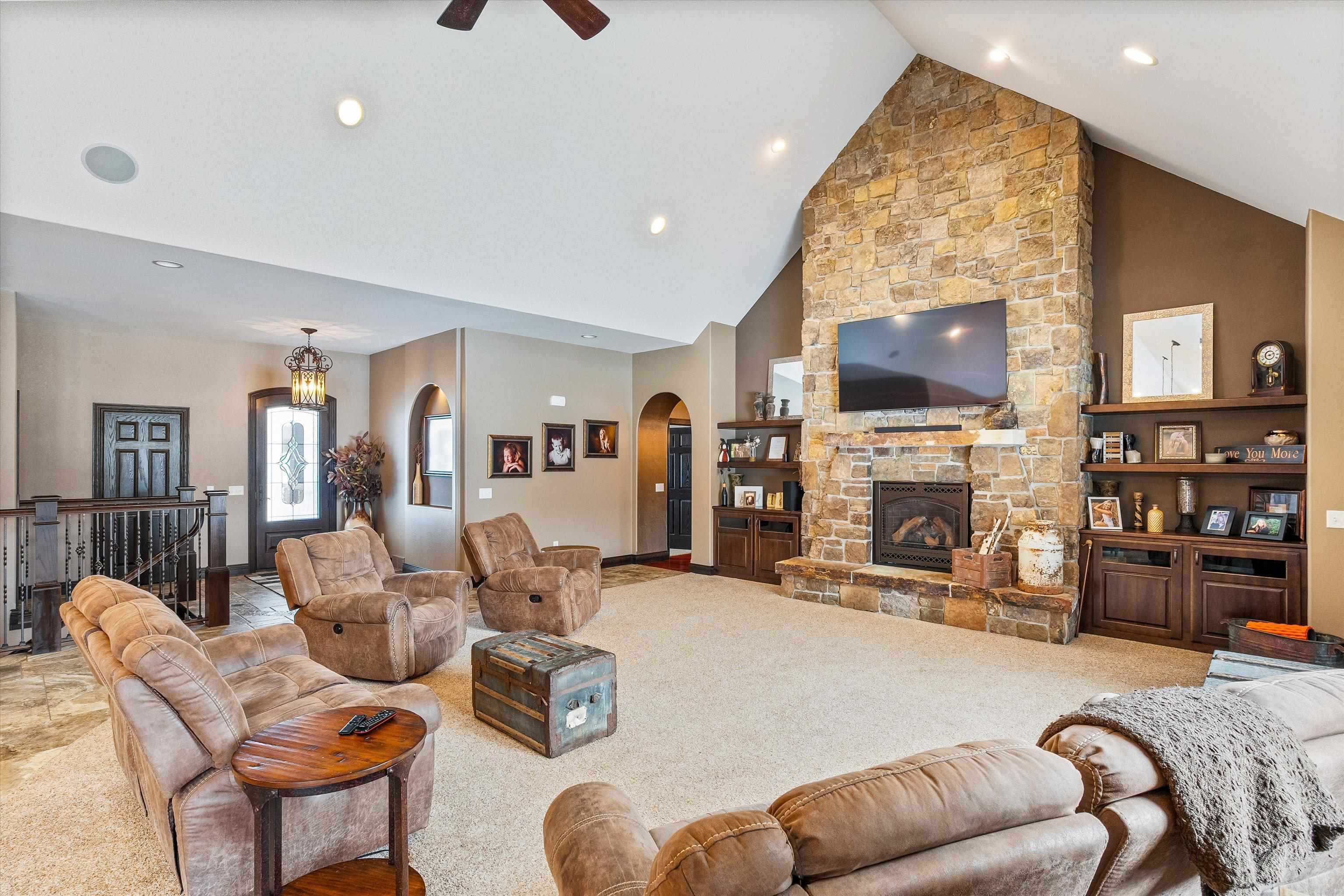 9073 RICHFIELD DRIVE, Marshfield, Wisconsin 54449, 6 Bedrooms Bedrooms, ,3 BathroomsBathrooms,Residential,For Sale,9073 RICHFIELD DRIVE,22600981