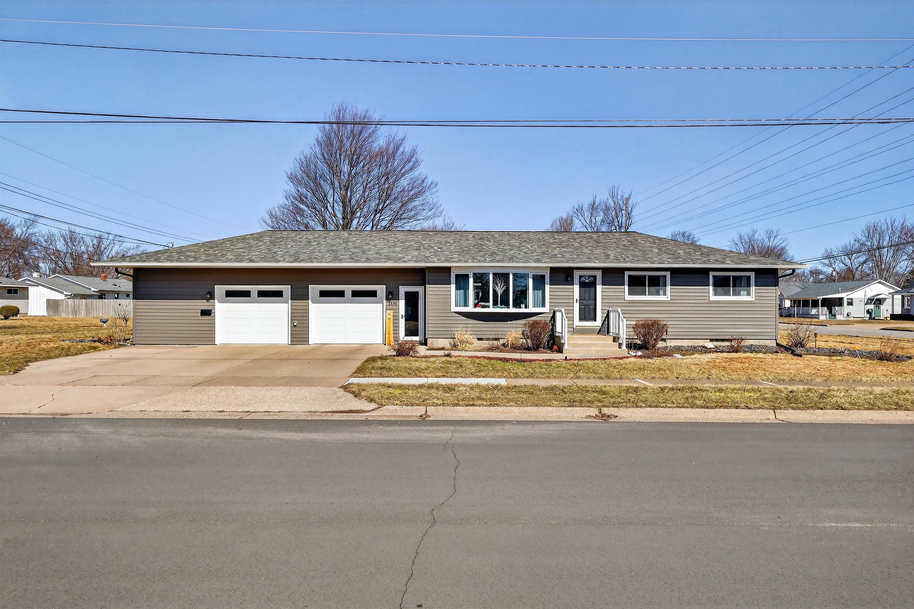 1541 E G STREET, Wisconsin Rapids, Wisconsin 54494, 2 Bedrooms Bedrooms, ,2 BathroomsBathrooms,Residential,For Sale,1541 E G STREET,22600989