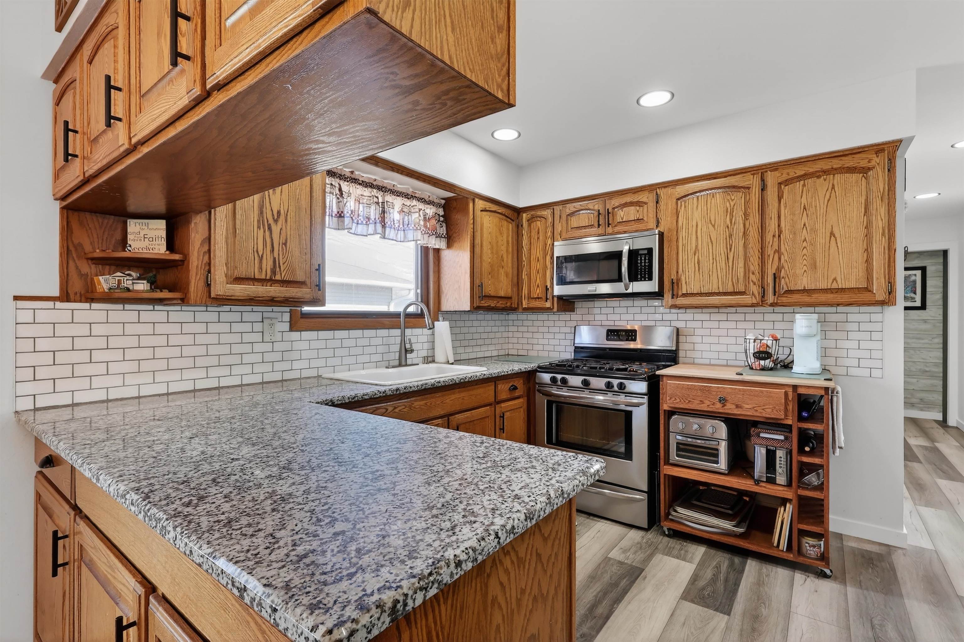 1541 E G STREET, Wisconsin Rapids, Wisconsin 54494, 2 Bedrooms Bedrooms, ,2 BathroomsBathrooms,Residential,For Sale,1541 E G STREET,22600989