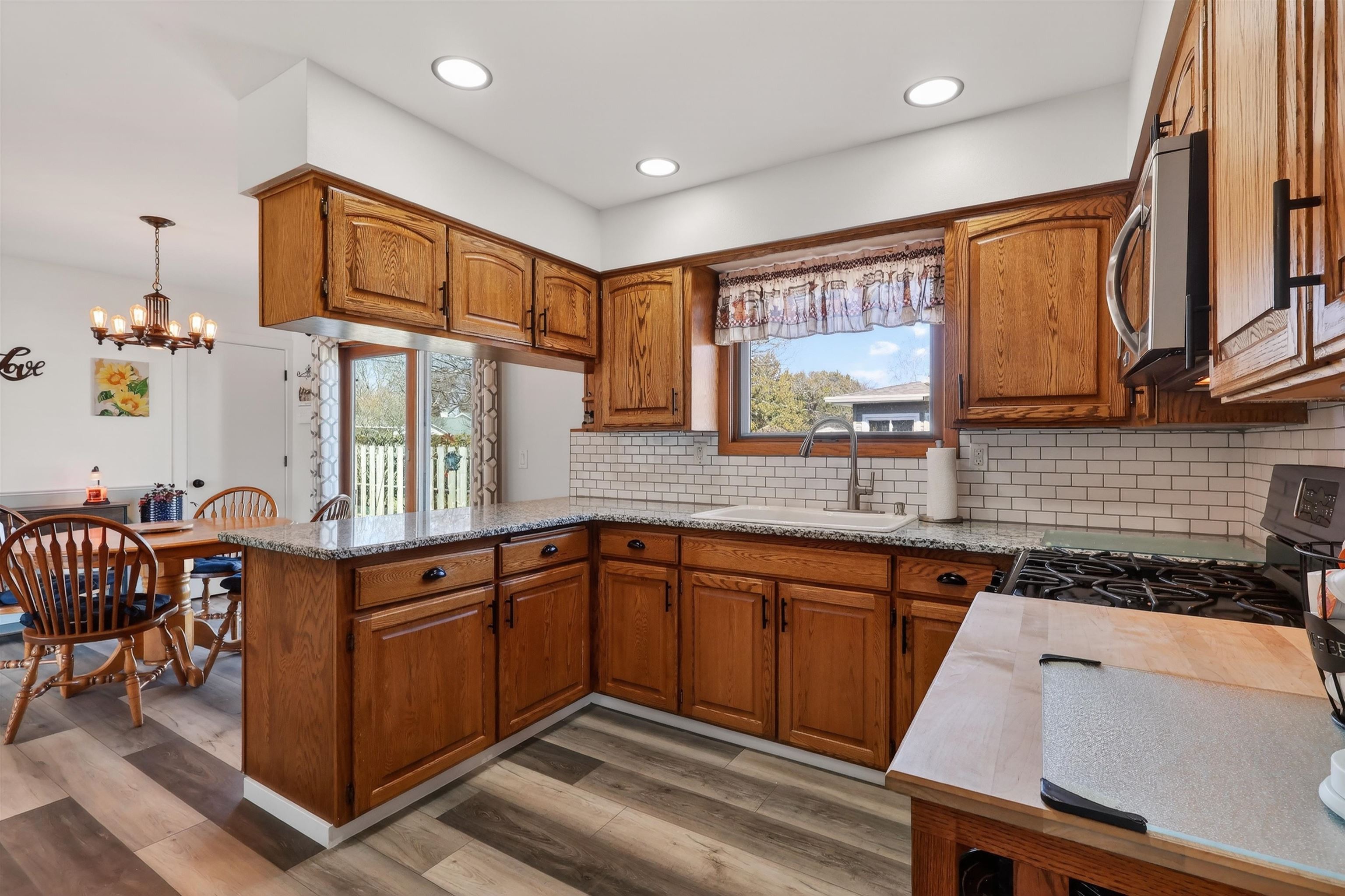 1541 E G STREET, Wisconsin Rapids, Wisconsin 54494, 2 Bedrooms Bedrooms, ,2 BathroomsBathrooms,Residential,For Sale,1541 E G STREET,22600989