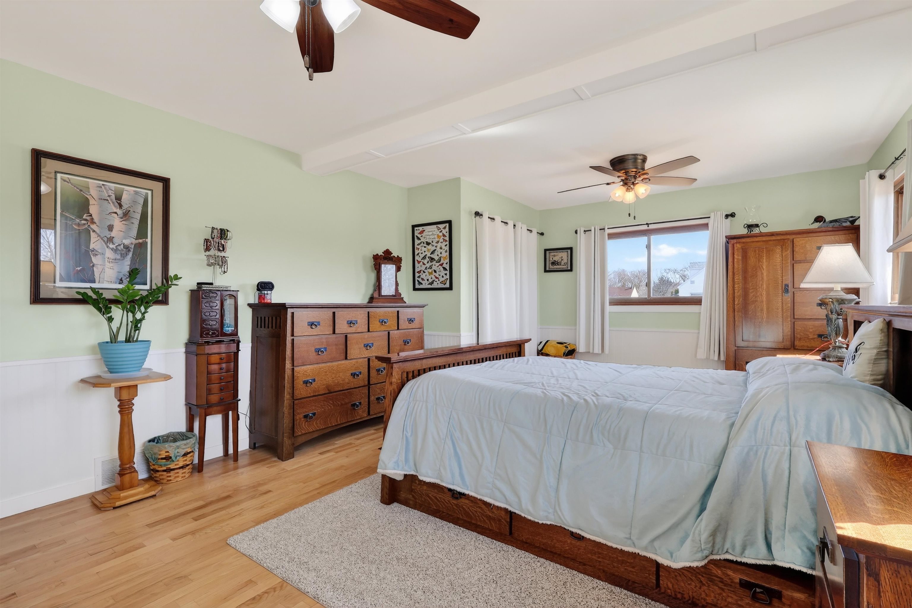 1541 E G STREET, Wisconsin Rapids, Wisconsin 54494, 2 Bedrooms Bedrooms, ,2 BathroomsBathrooms,Residential,For Sale,1541 E G STREET,22600989