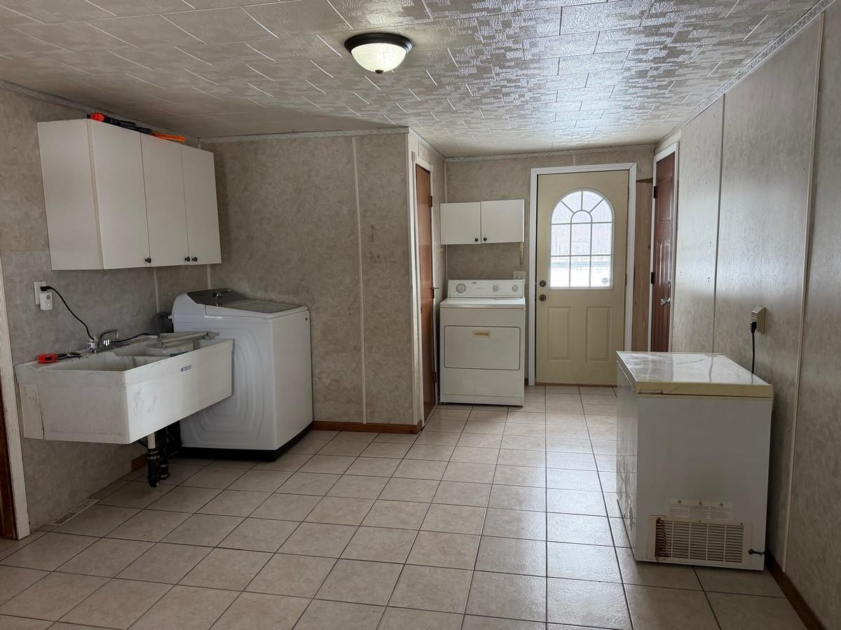 178814 APPLE LANE, Hatley, Wisconsin 54440, 4 Bedrooms Bedrooms, ,2 BathroomsBathrooms,Residential,For Sale,178814 APPLE LANE,22600990