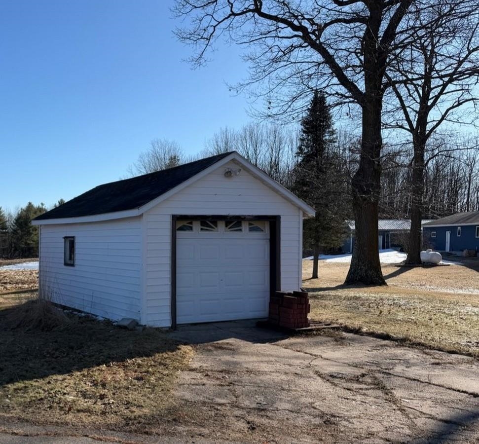 178814 APPLE LANE, Hatley, Wisconsin 54440, 4 Bedrooms Bedrooms, ,2 BathroomsBathrooms,Residential,For Sale,178814 APPLE LANE,22600990