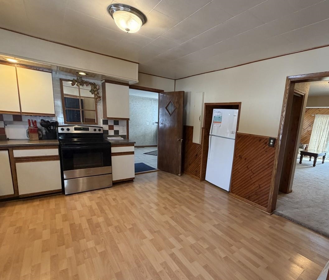 178814 APPLE LANE, Hatley, Wisconsin 54440, 4 Bedrooms Bedrooms, ,2 BathroomsBathrooms,Residential,For Sale,178814 APPLE LANE,22600990