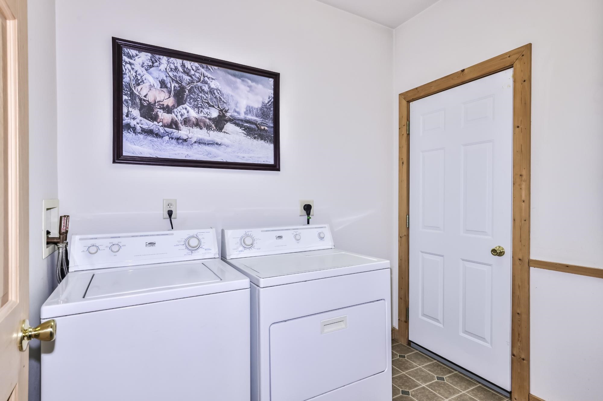 9948 & 9880 SIEMERING DRIVE, Tomahawk, Wisconsin 54487, 3 Bedrooms Bedrooms, ,2 BathroomsBathrooms,Residential,For Sale,9948 & 9880 SIEMERING DRIVE,22600994