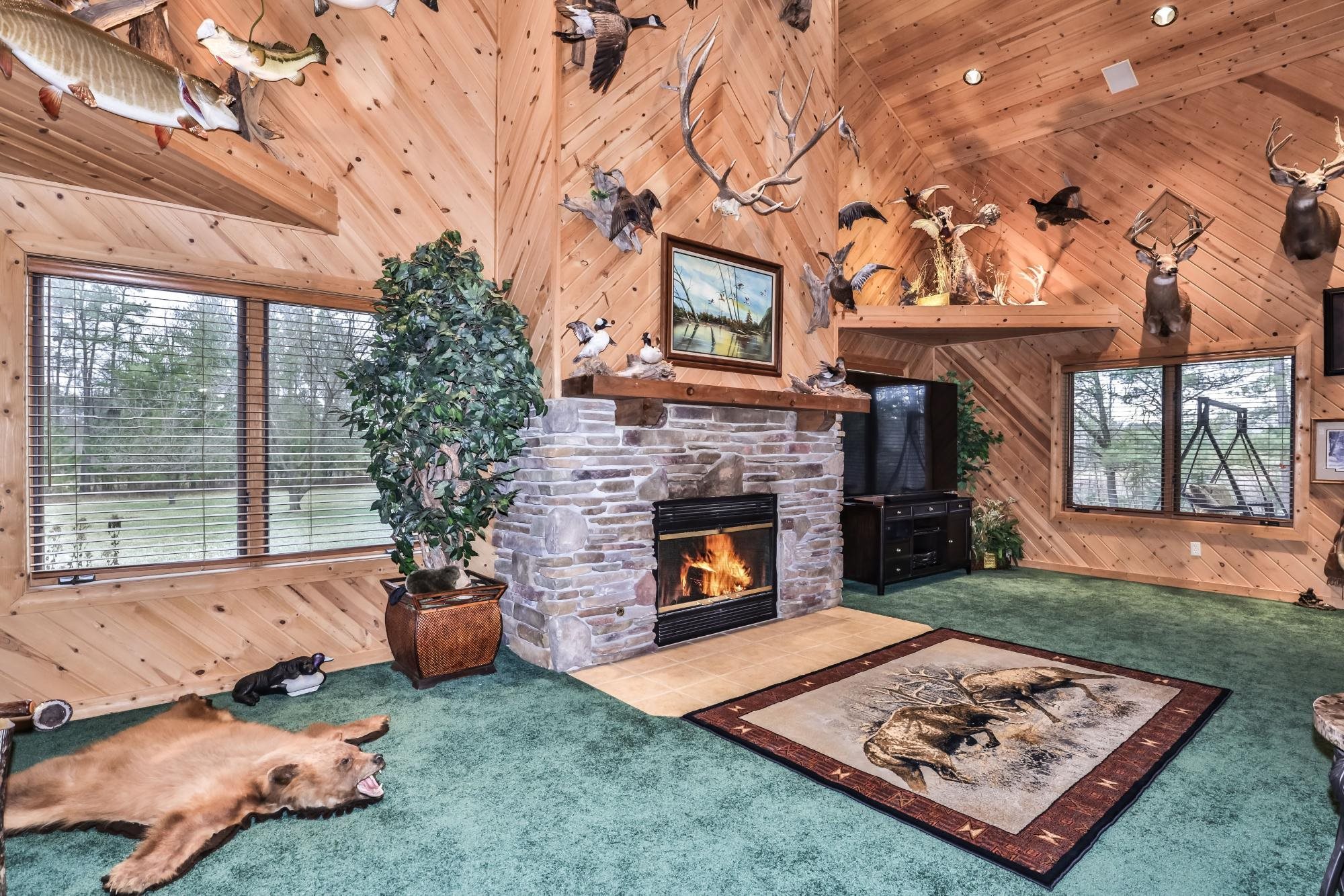9948 & 9880 SIEMERING DRIVE, Tomahawk, Wisconsin 54487, 3 Bedrooms Bedrooms, ,2 BathroomsBathrooms,Residential,For Sale,9948 & 9880 SIEMERING DRIVE,22600994