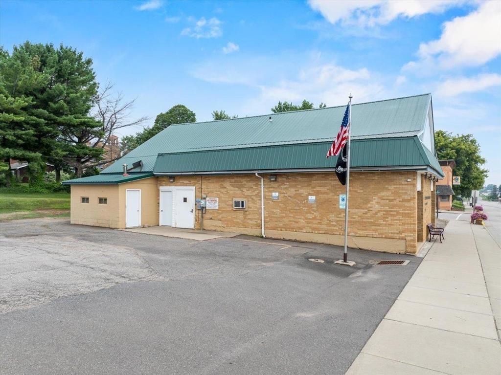 329 N MAIN STREET, Loyal, Wisconsin 54446, ,Commercial/industrial,For Sale,329 N MAIN STREET,22600995