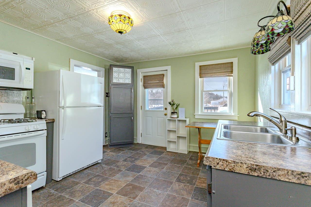W8488 FORREST ROAD, Antigo, Wisconsin 54409, 3 Bedrooms Bedrooms, ,1 BathroomBathrooms,Residential,For Sale,W8488 FORREST ROAD,22601005