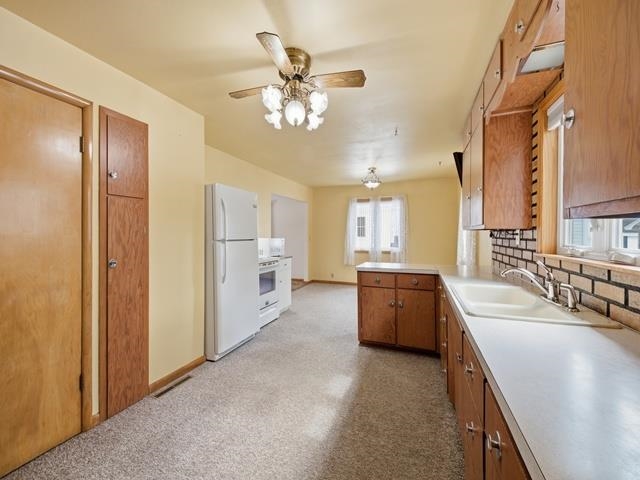 1604 W 7TH STREET, Marshfield, Wisconsin 54449, 4 Bedrooms Bedrooms, ,1 BathroomBathrooms,Residential,For Sale,1604 W 7TH STREET,22601013