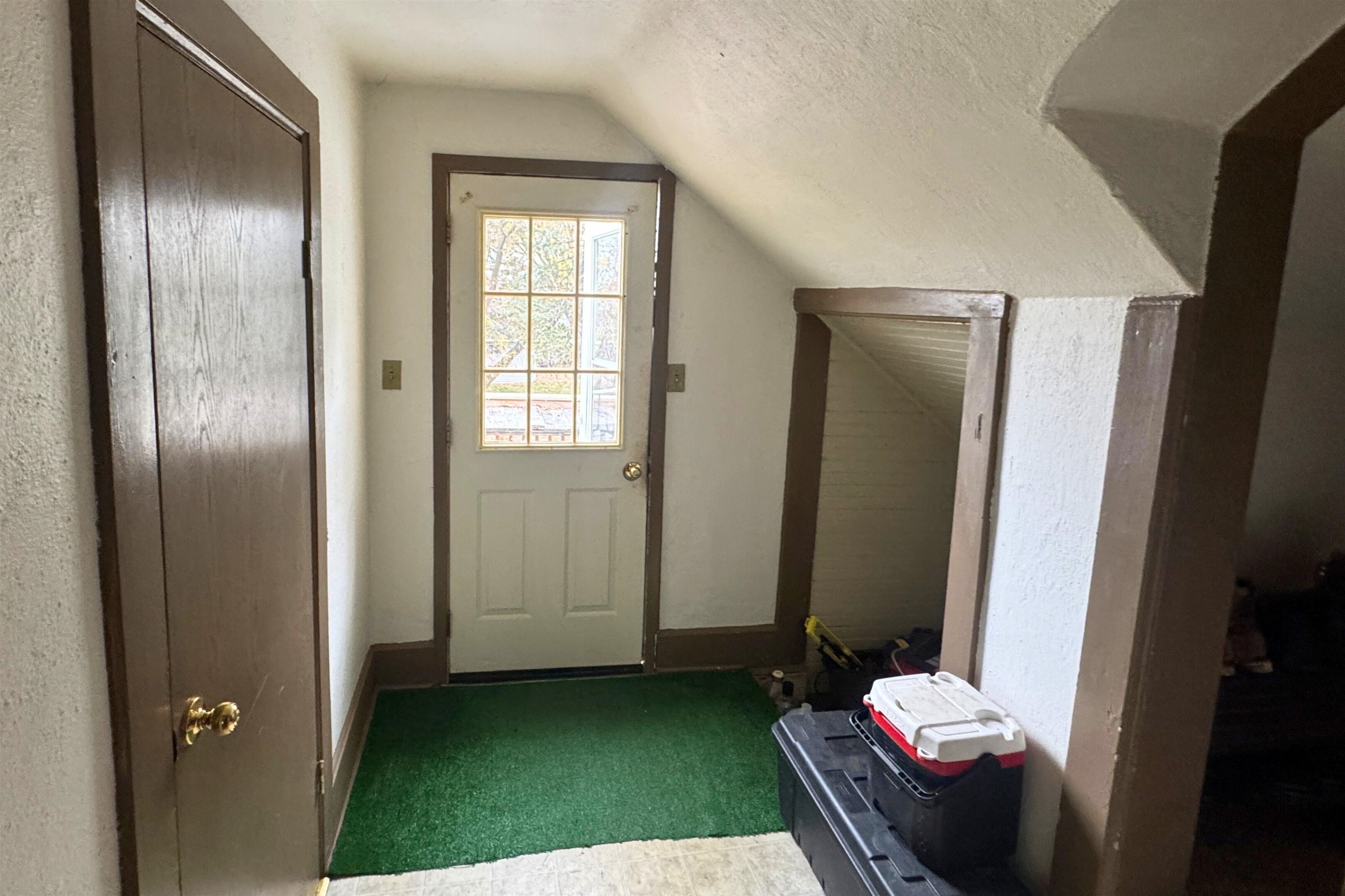 1209+1209A WEST RIVER DRIVE, Stevens Point, Wisconsin 54481, 3 Bedrooms Bedrooms, 5 Rooms Rooms,1 BathroomBathrooms,Multi-family,For Sale,1209+1209A WEST RIVER DRIVE,22601014