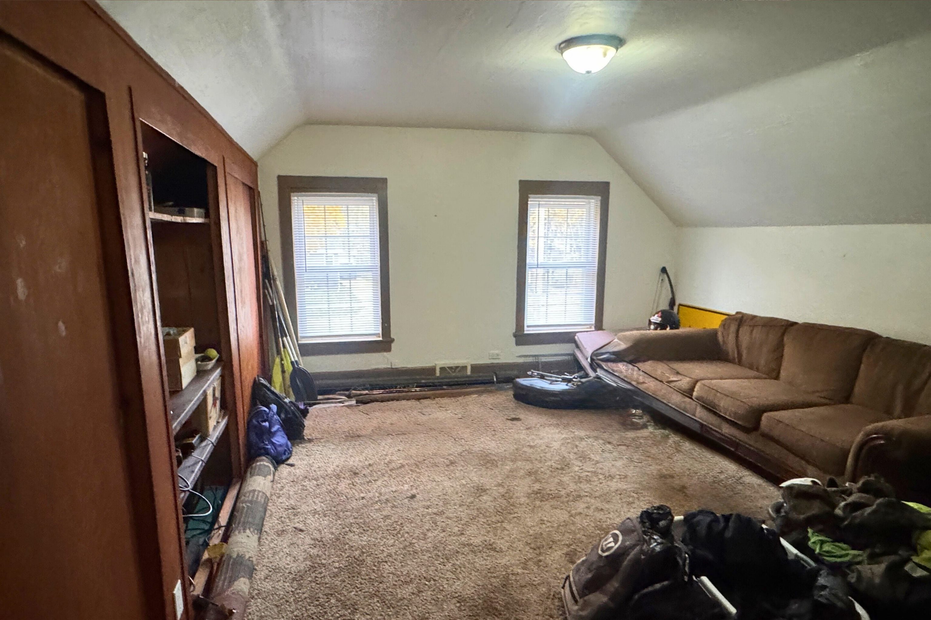 1209+1209A WEST RIVER DRIVE, Stevens Point, Wisconsin 54481, 3 Bedrooms Bedrooms, 5 Rooms Rooms,1 BathroomBathrooms,Multi-family,For Sale,1209+1209A WEST RIVER DRIVE,22601014