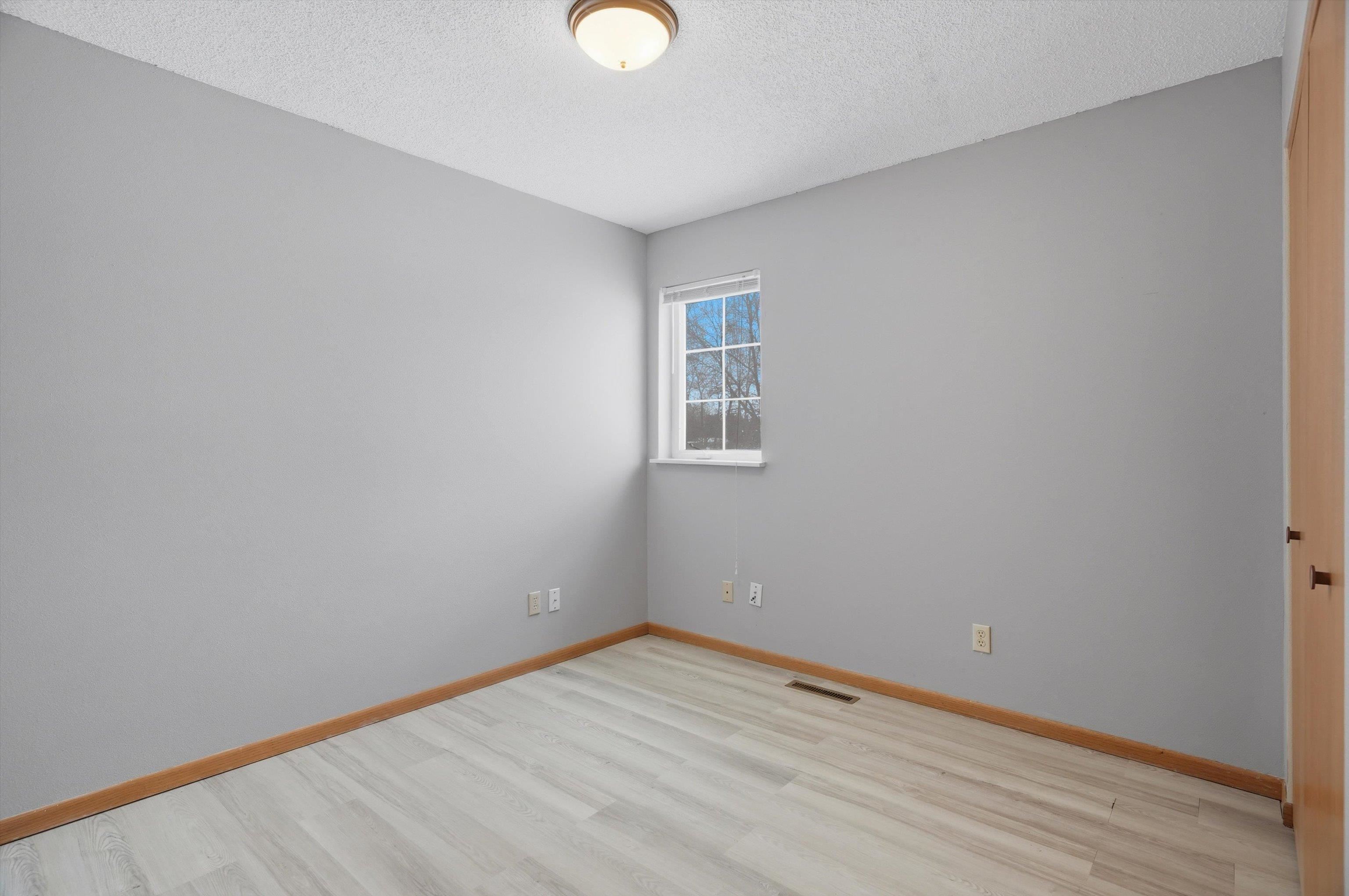 2806-2808 S FELKER AVENUE, Marshfield, Wisconsin 54449, 3 Bedrooms Bedrooms, 7 Rooms Rooms,1.5 BathroomsBathrooms,Multi-family,For Sale,2806-2808 S FELKER AVENUE,22601017